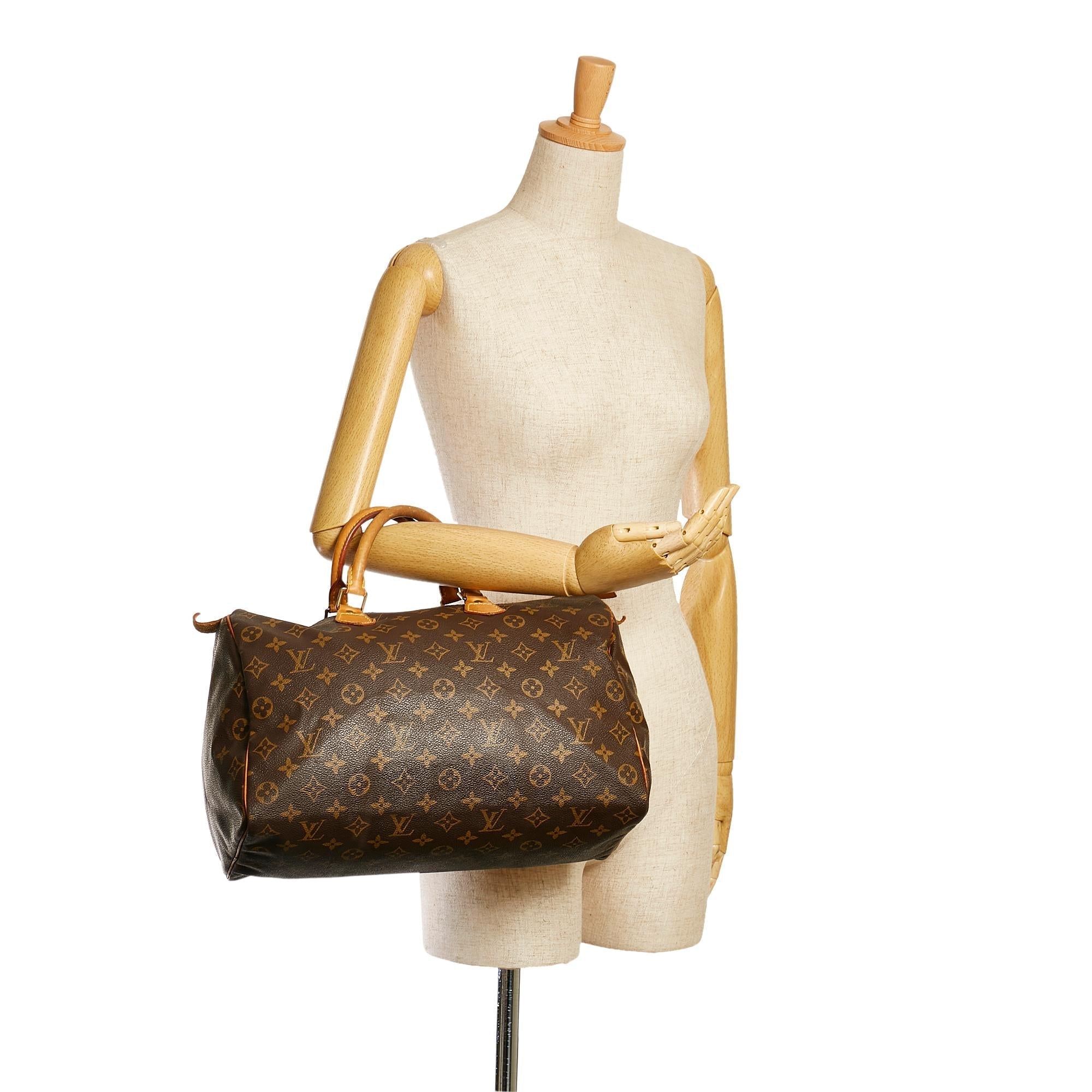 Louis Vuitton Monogram Speedy 35 (SHG-35203)