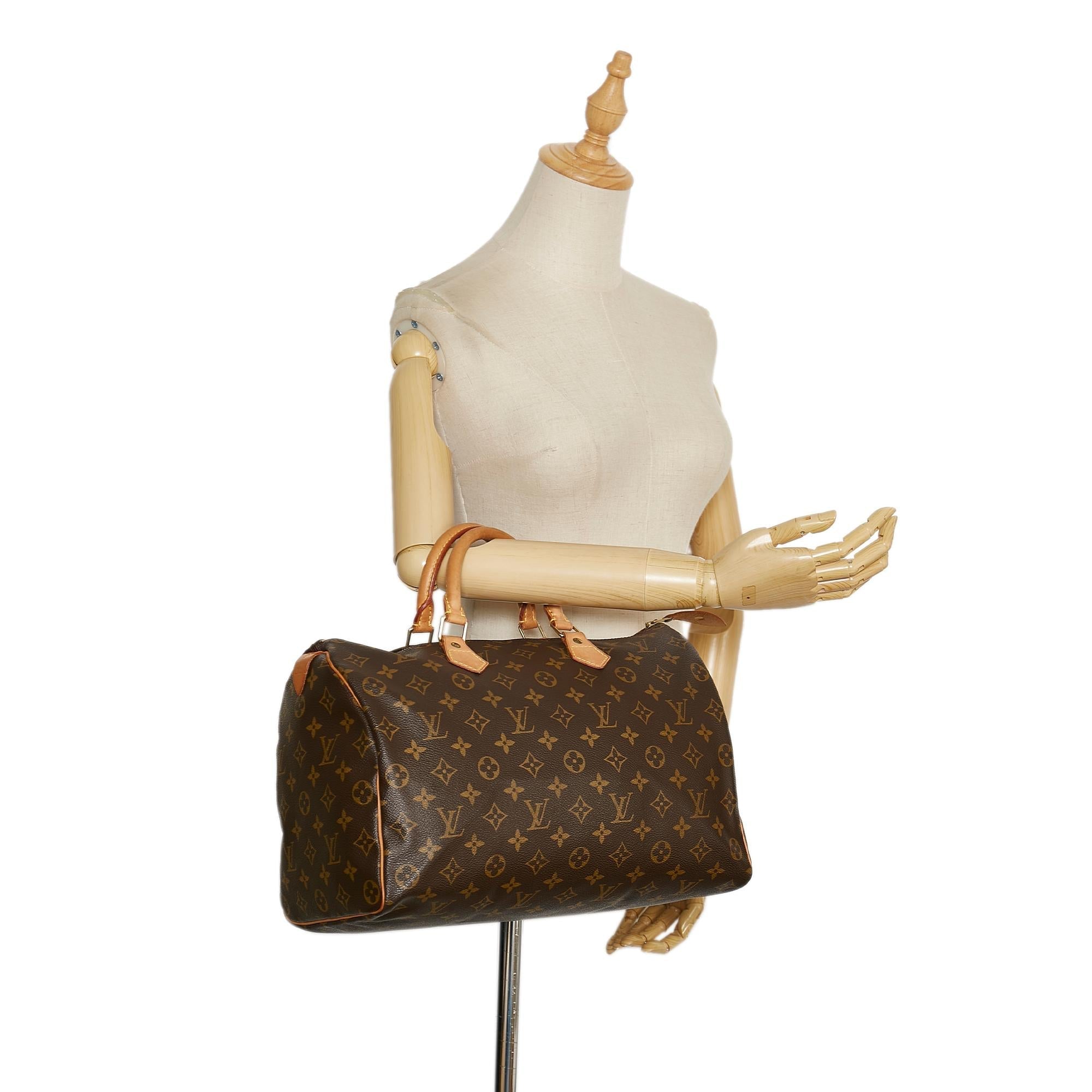 Louis Vuitton Monogram Speedy 35 (SHG-35645)