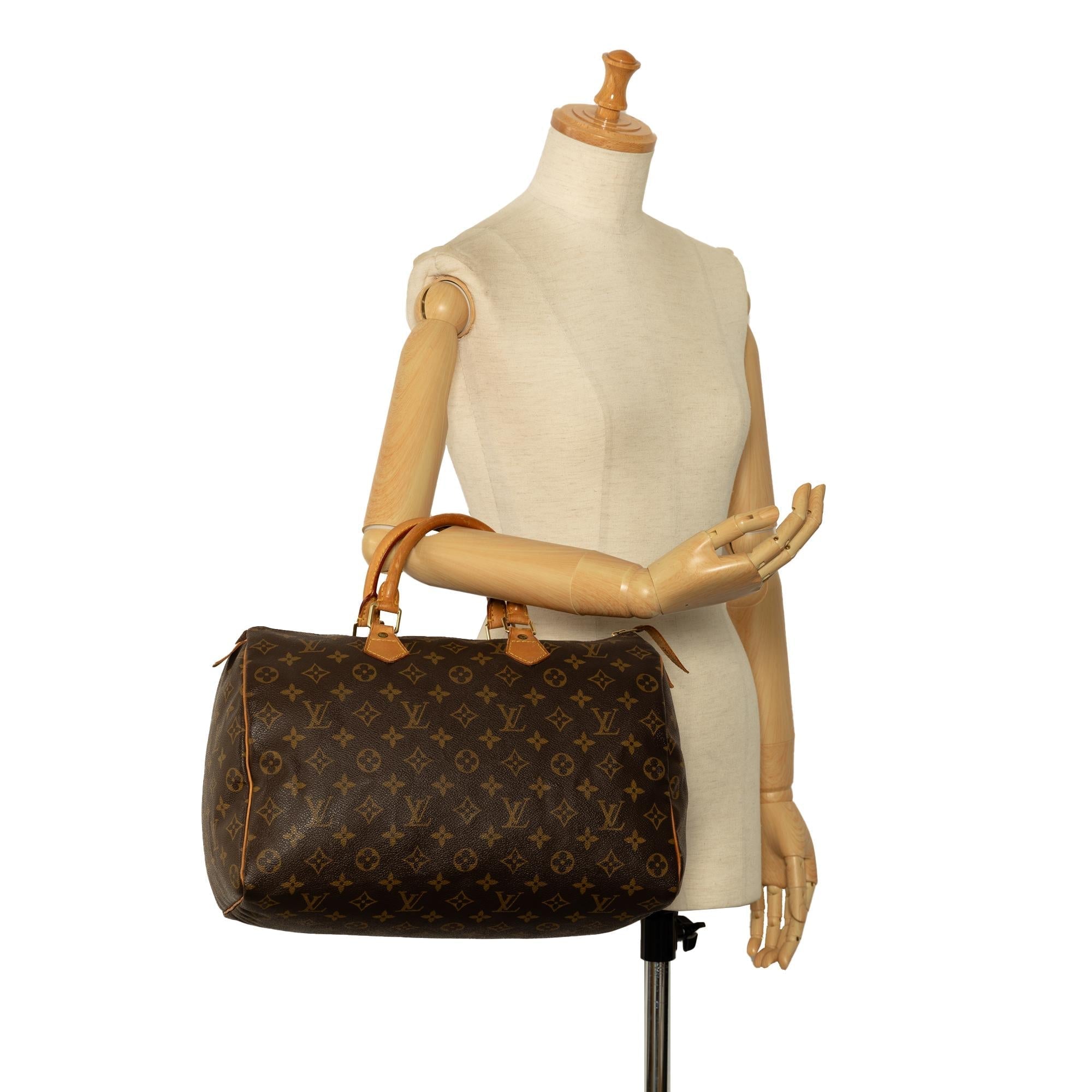 Louis Vuitton Monogram Speedy 35 (SHG-WpgViU)