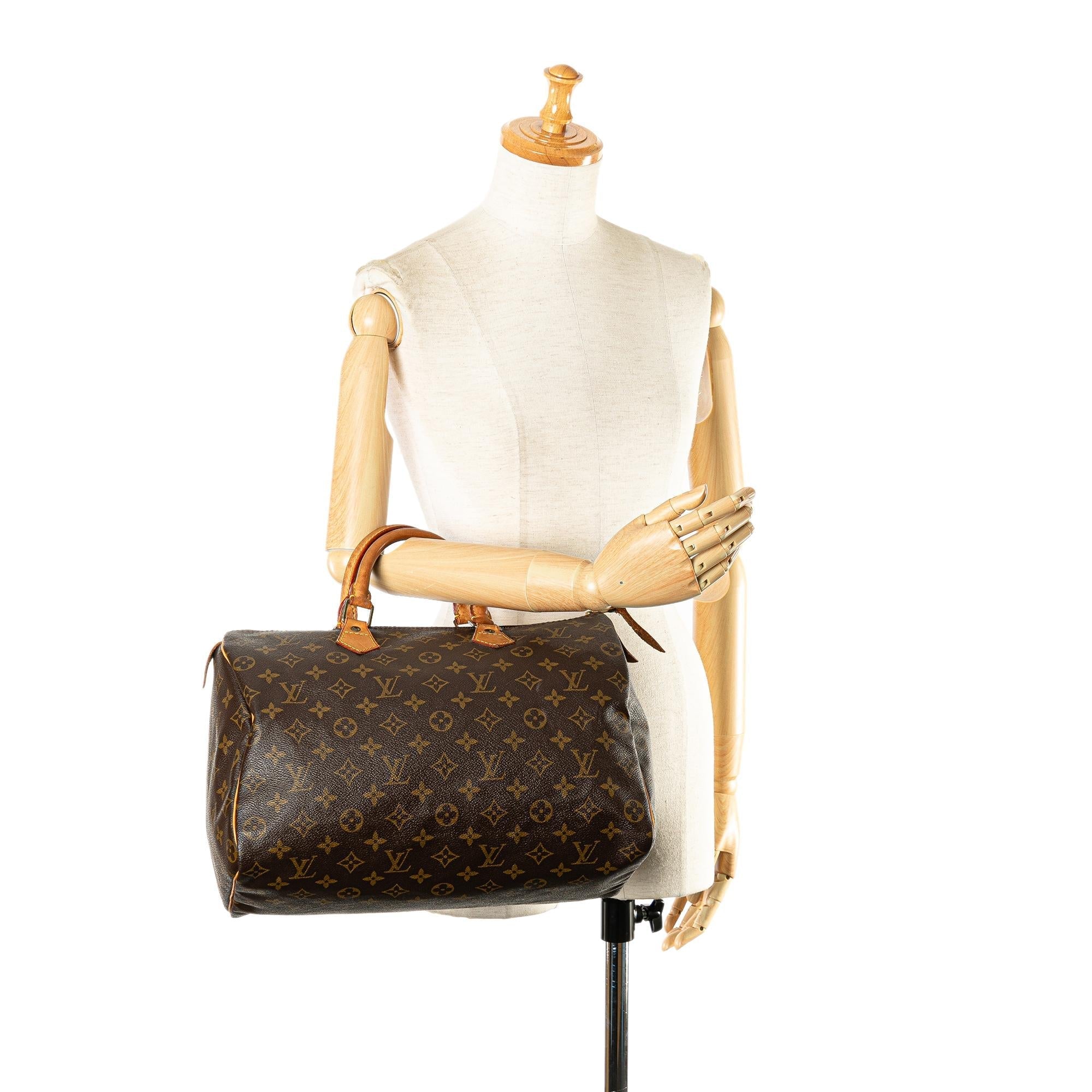 Louis Vuitton Monogram Speedy 35 (SHG-yCerxA)
