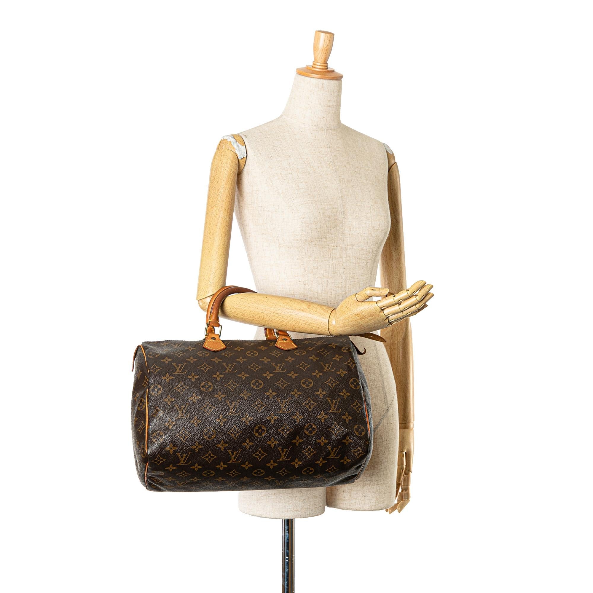 Louis Vuitton Monogram Speedy 35 (SHG-2kMtOt)
