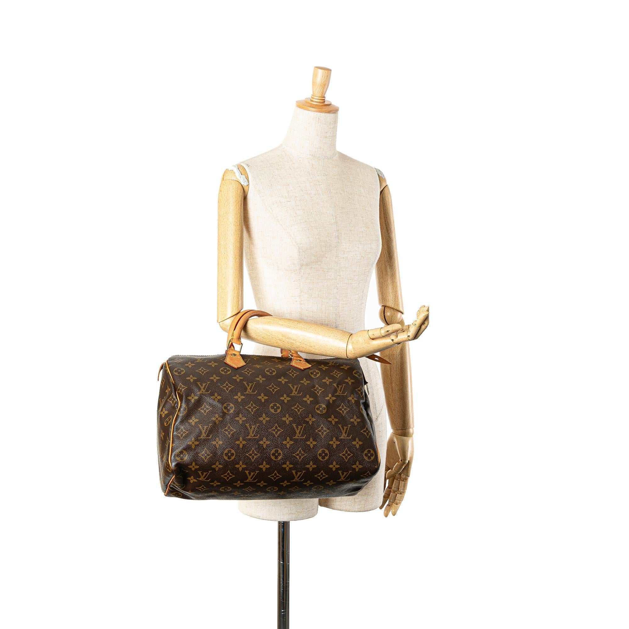 Louis Vuitton Monogram Speedy 35