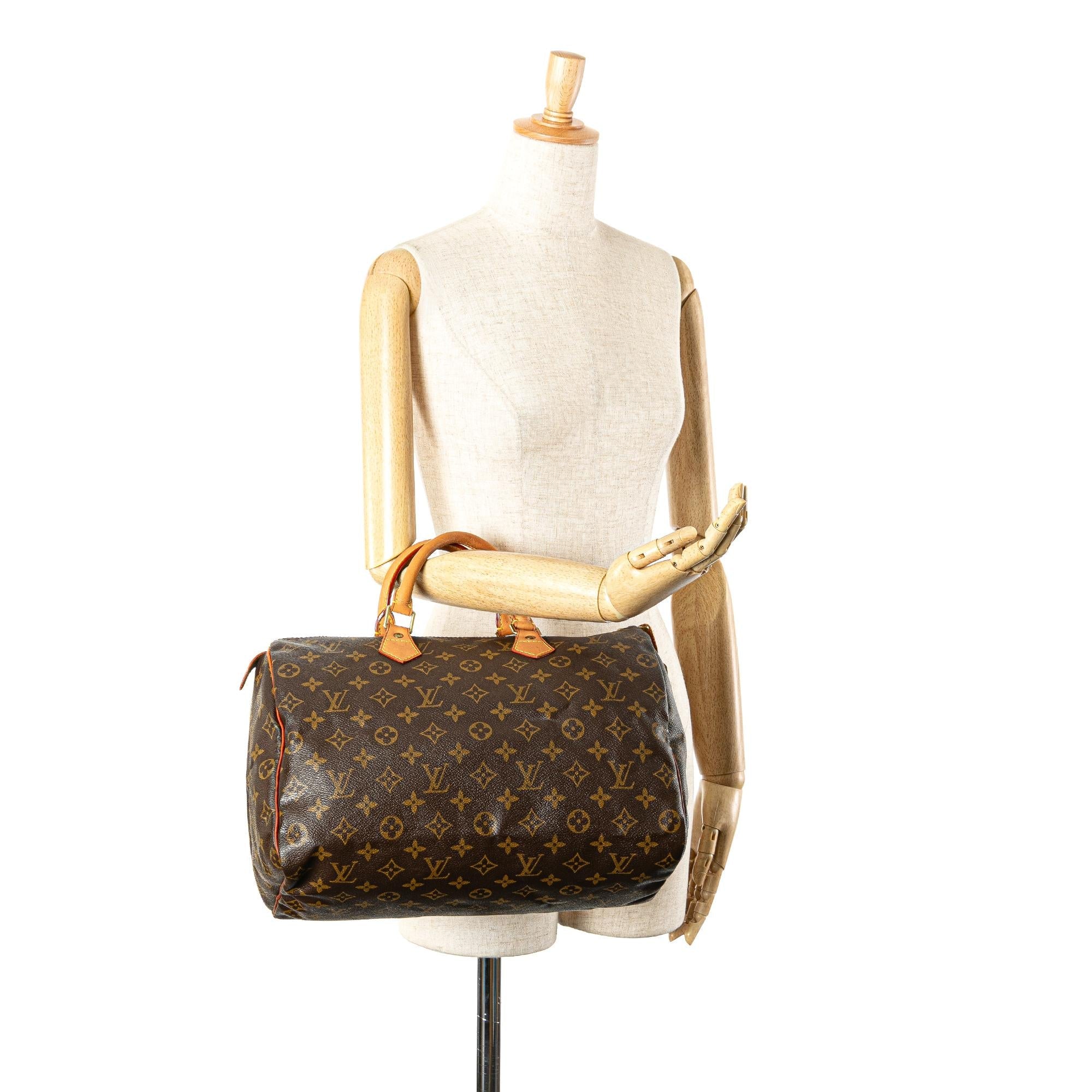 Louis Vuitton Monogram Speedy 35
