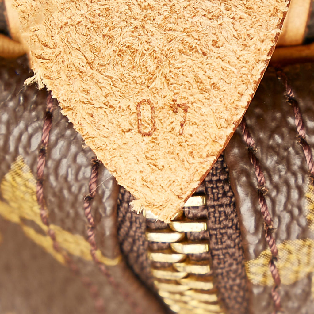 Louis Vuitton Monogram Speedy 40 (SHG-LZodDI)