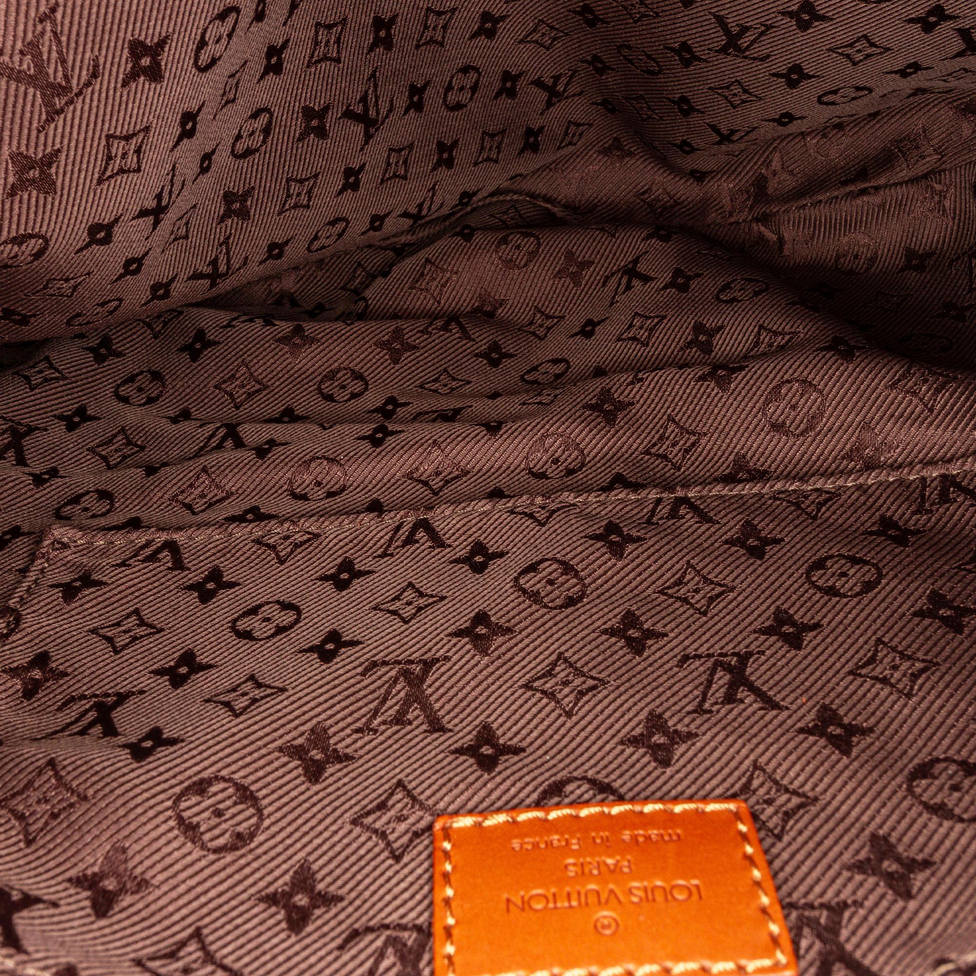 Louis Vuitton Monogram Suede Onatah GM (SHG-36934)