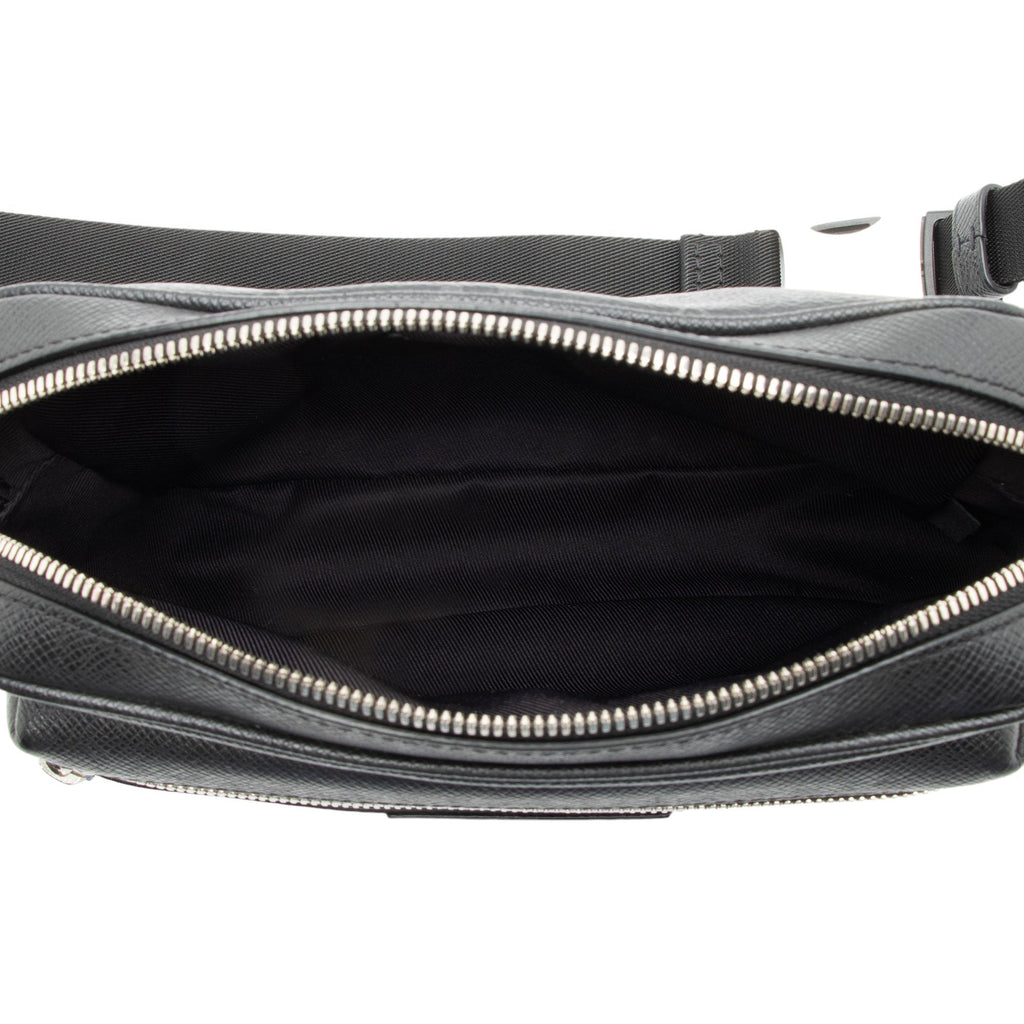 Louis Vuitton Monogram Taiga Outdoor Belt Bag (SHF-aood3t)