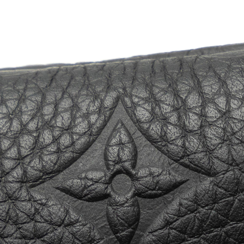 Louis Vuitton Monogram Taurillon A4 Pouch (SHG-oDZOYH)
