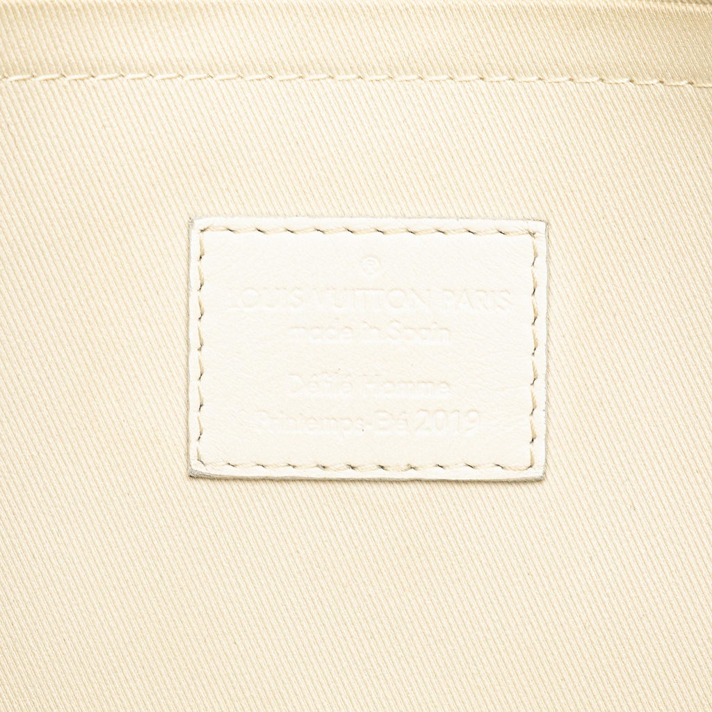 Louis Vuitton Monogram Taurillon A4 Pouch