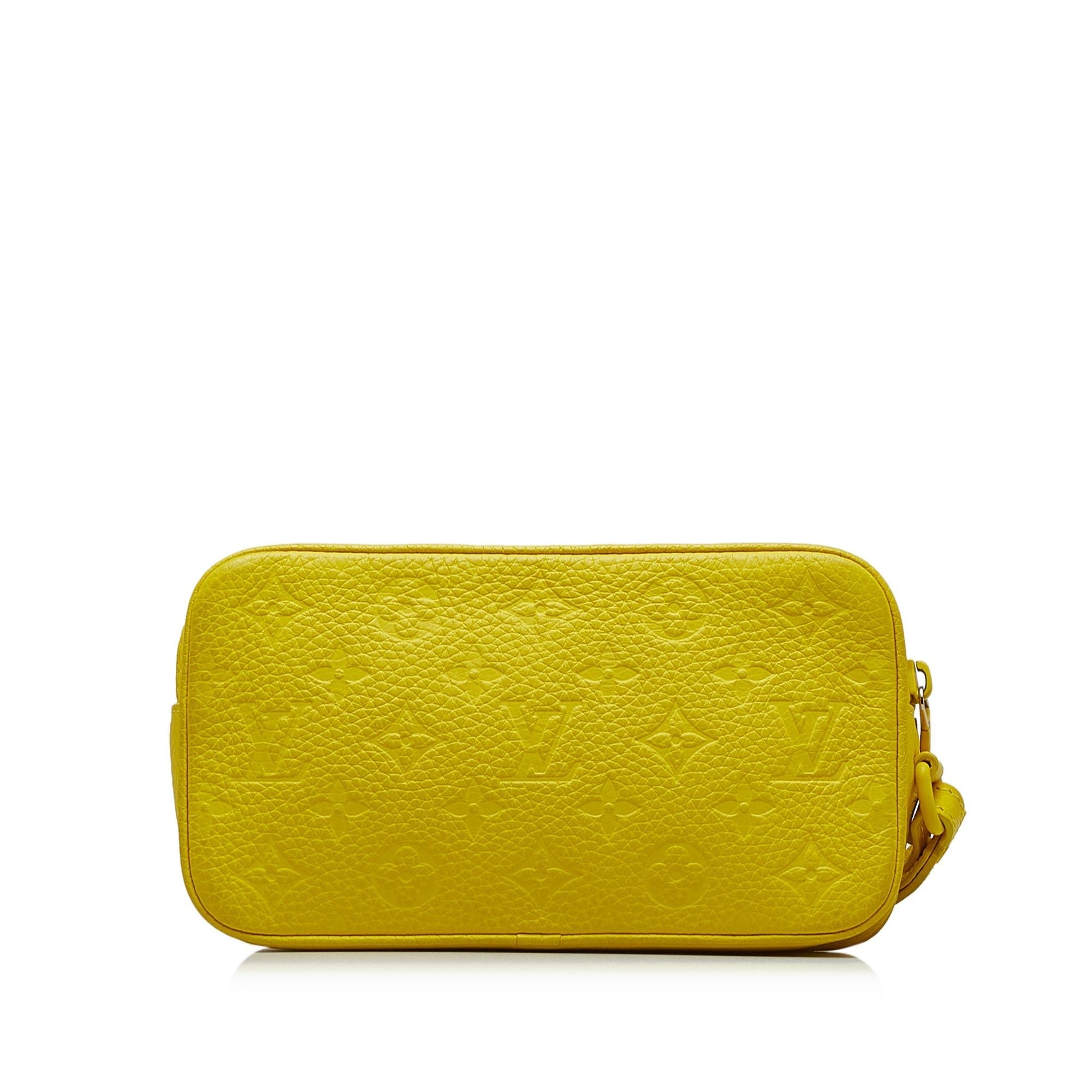 Louis Vuitton Monogram Taurillon Pochette Volga (SHG-DmHJHb)