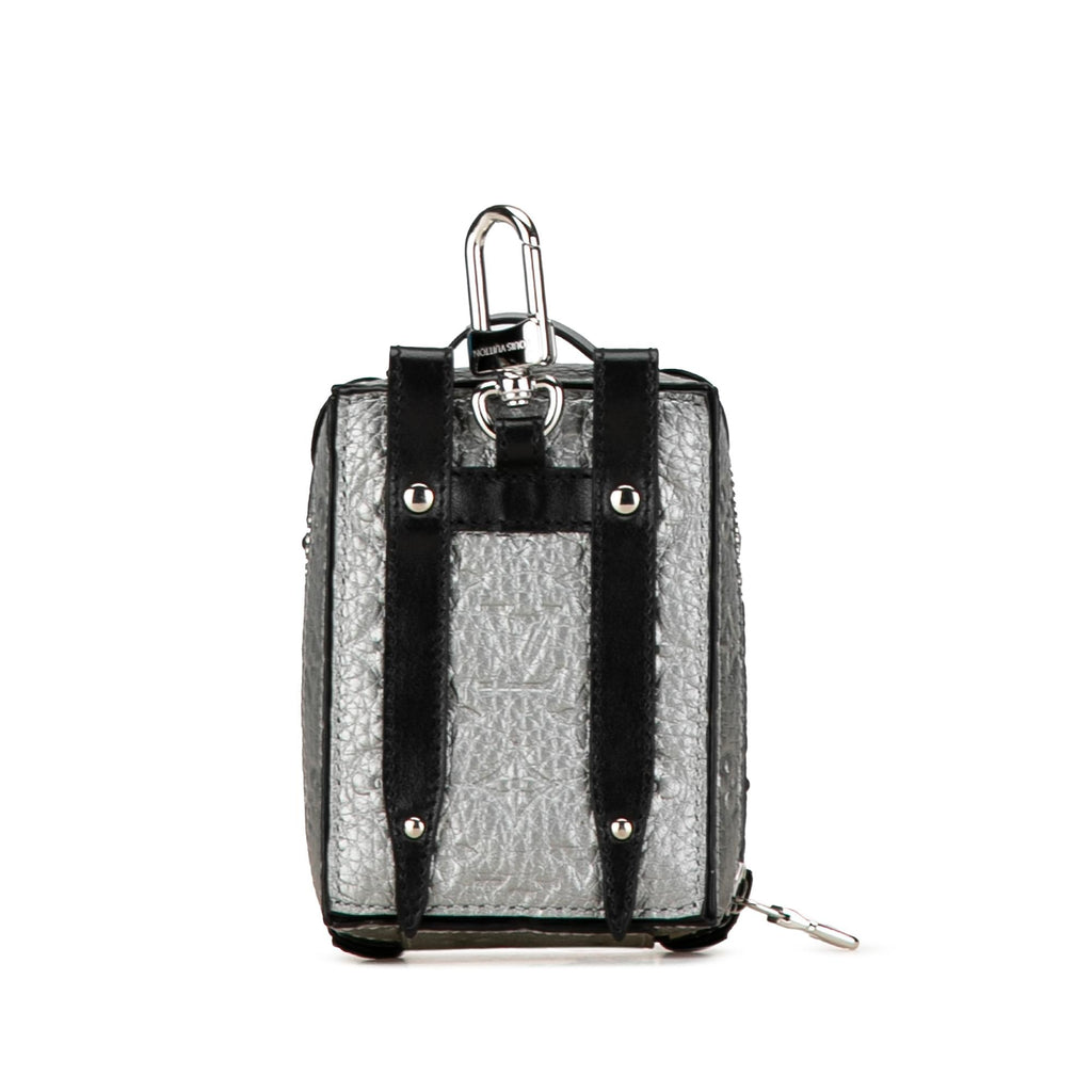 Louis Vuitton Monogram Taurillon Soft Trunk Bag Charm and Key Holder (SHG-ol7qdW)
