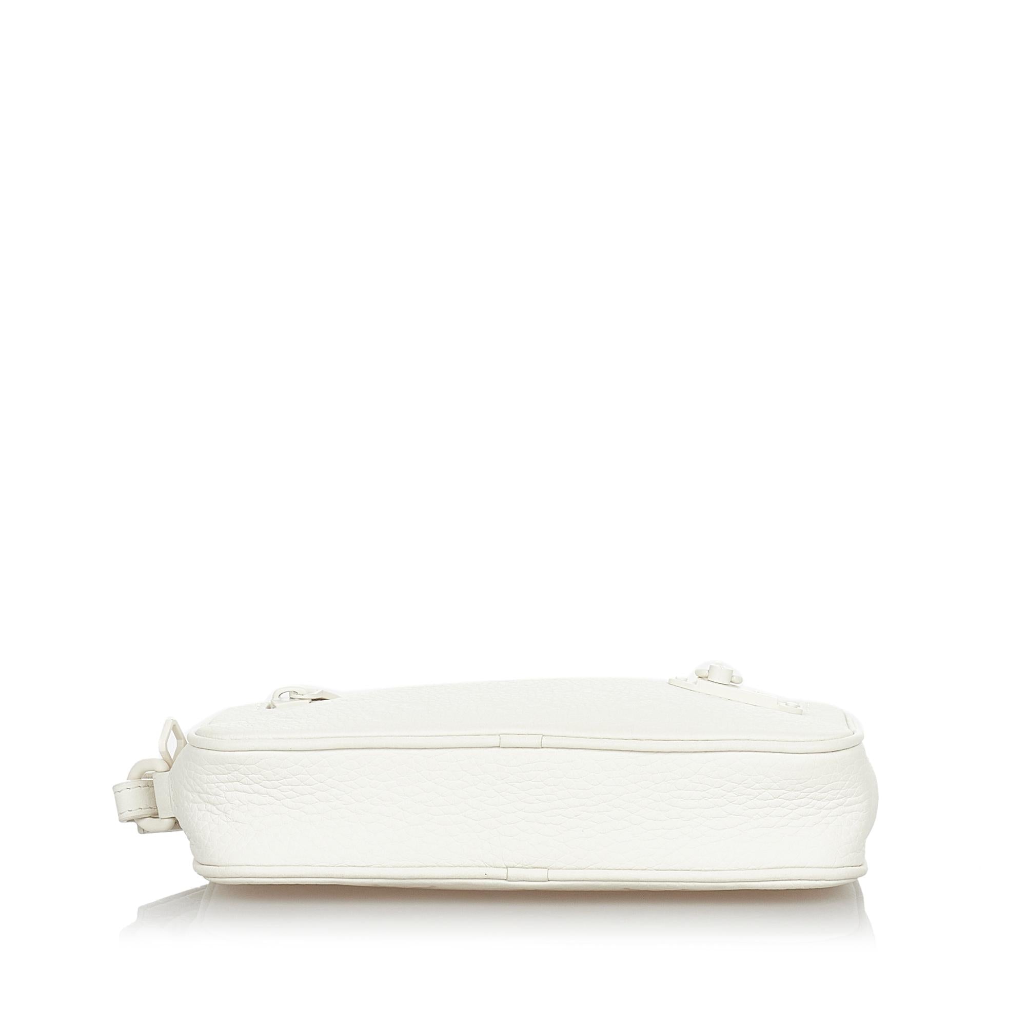 Louis Vuitton Monogram Taurillon Volga Pochette (SHG-37389)