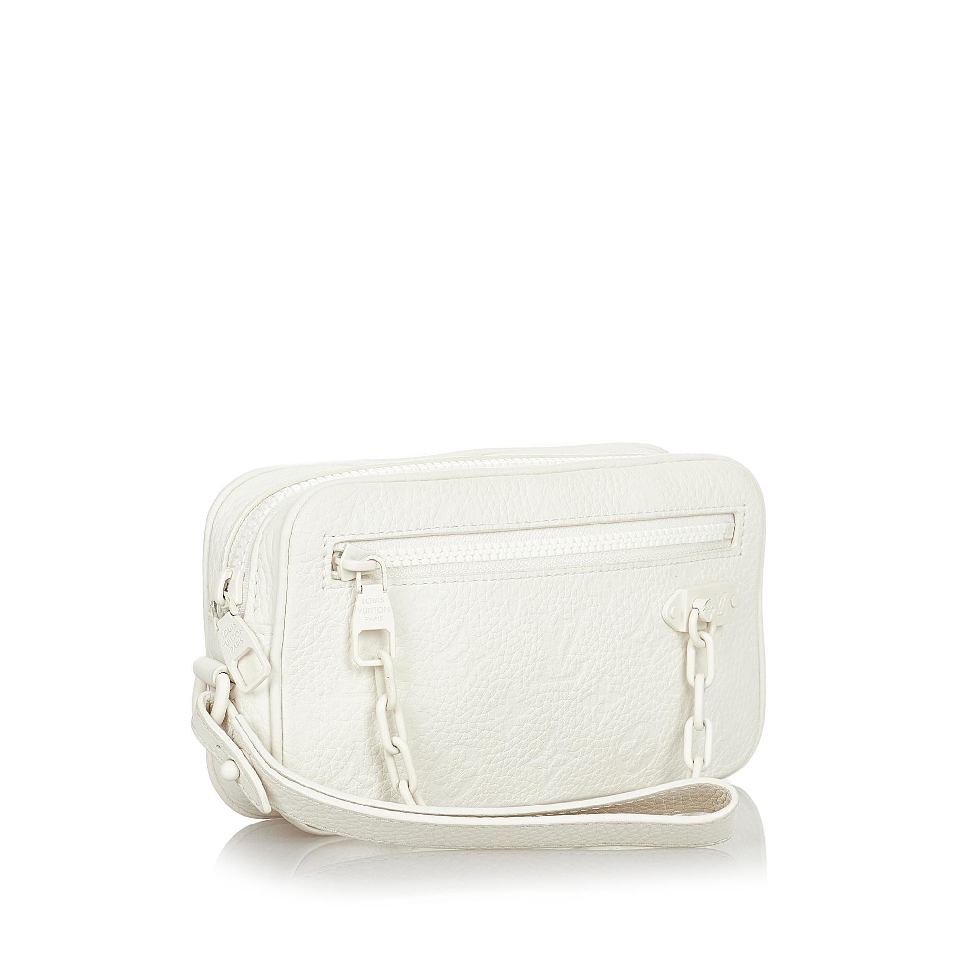 Louis Vuitton Monogram Taurillon Volga Pochette (SHG-37389)