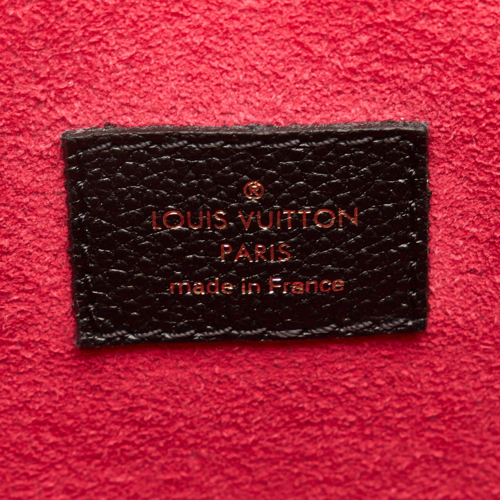 Louis Vuitton Monogram Teddy Shearling Neonoe (SHG-37294)