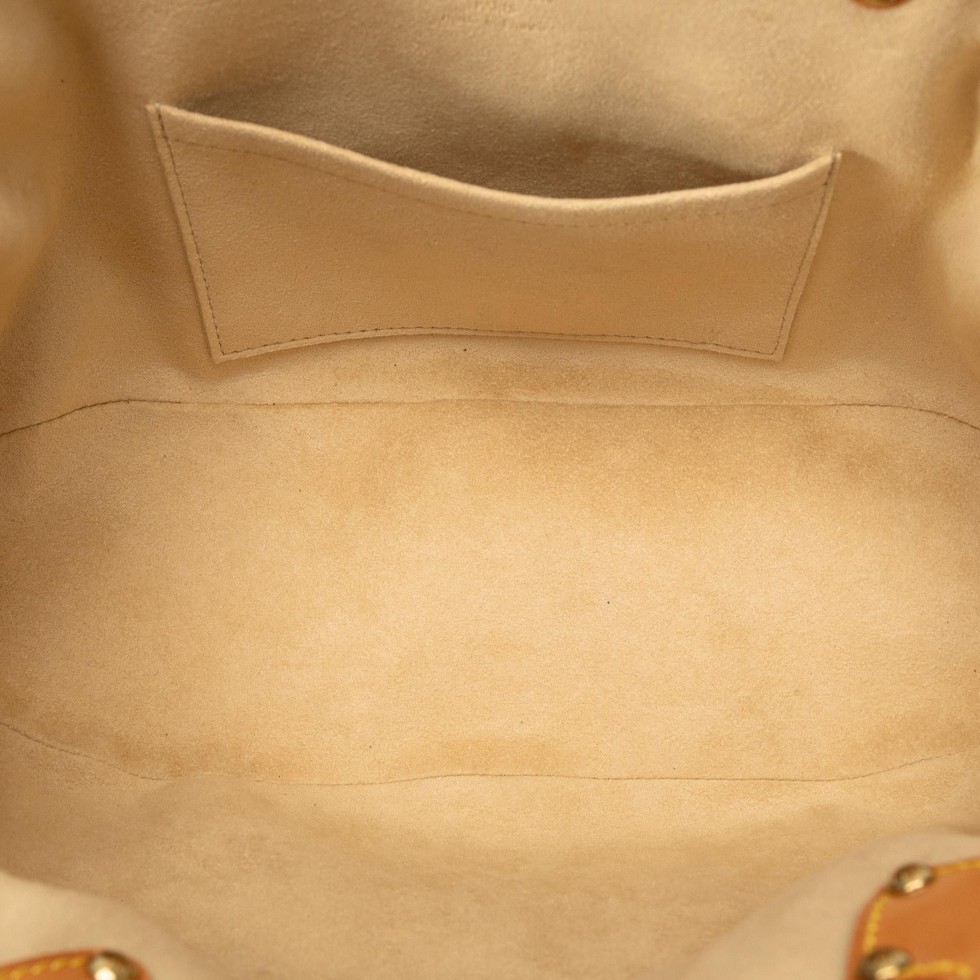 Louis Vuitton Monogram Theda GM (SHG-QuVyv8)