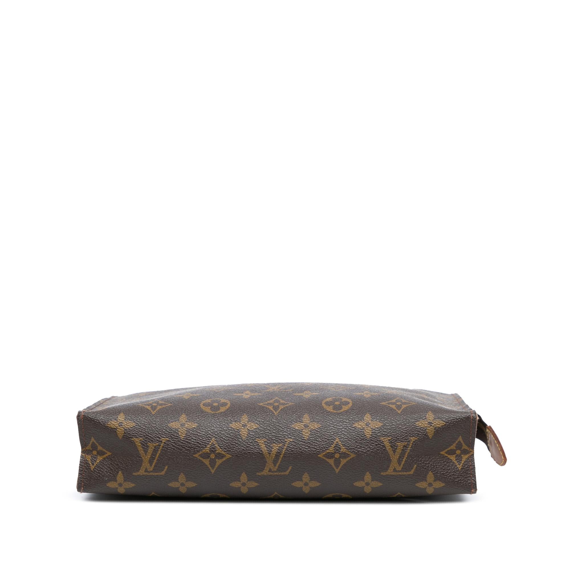 Louis Vuitton Monogram Toiletry Pouch 26 (SHG-TV5kRU)