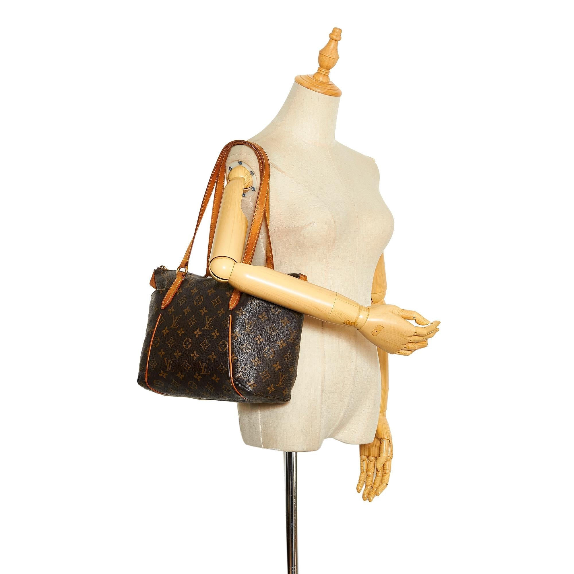 Louis Vuitton Monogram Totally PM (SHG-63Mlwp)