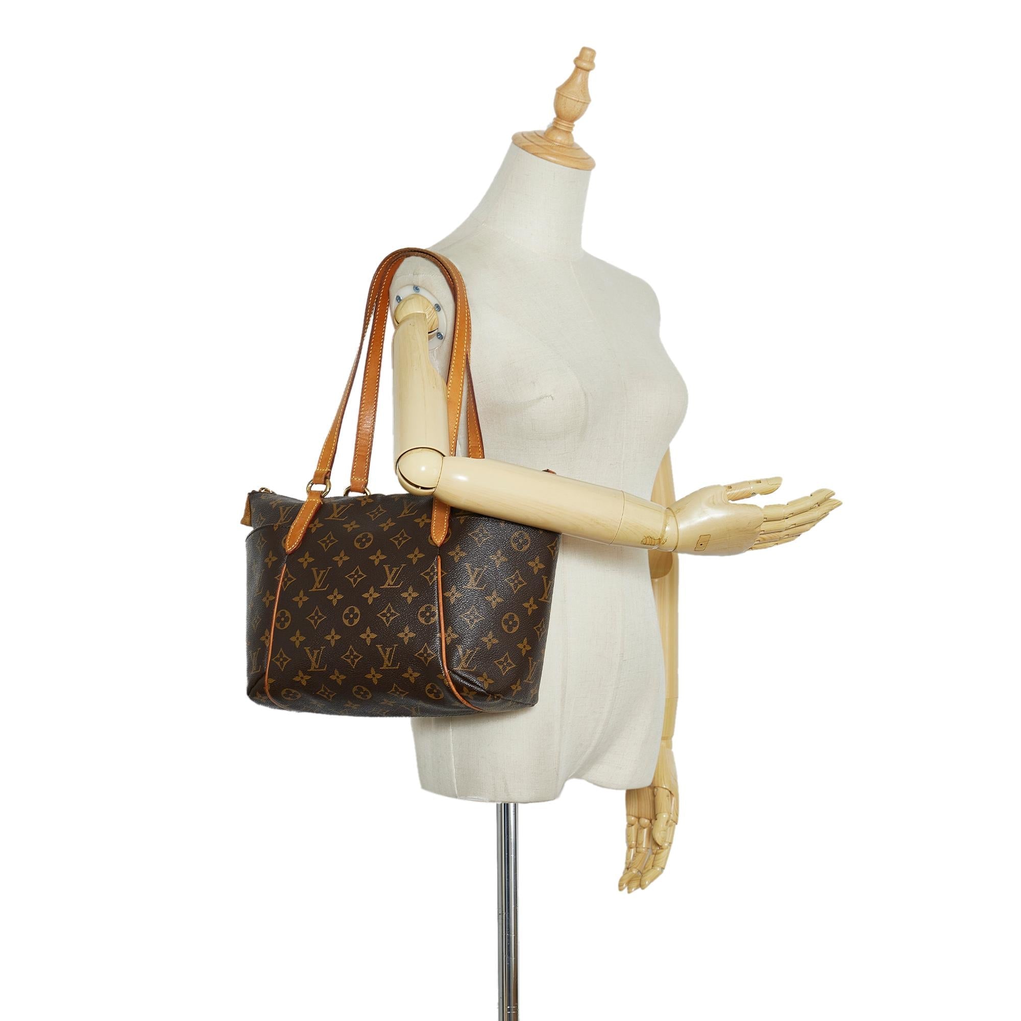 Louis Vuitton Monogram Totally PM (SHG-D9EuSv)