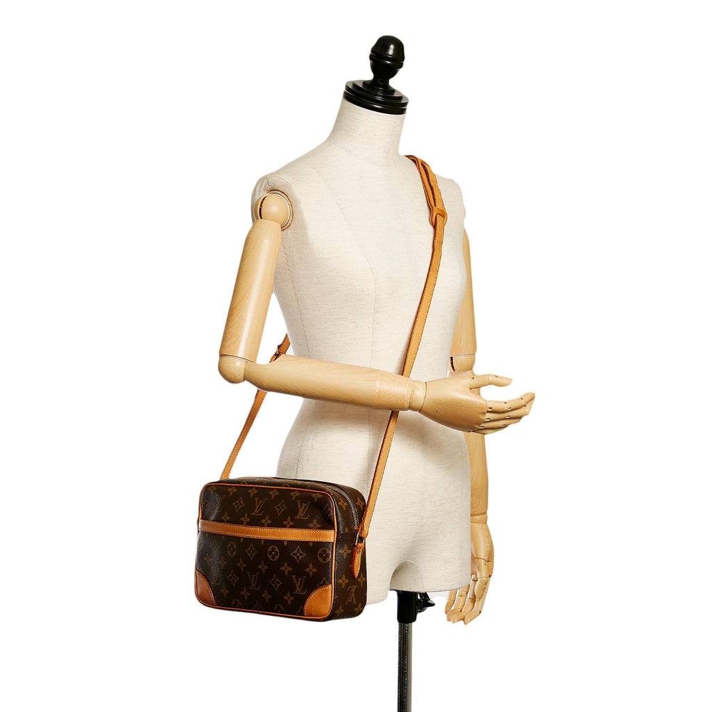 Louis Vuitton Monogram Trocadero 27 (SHG-31125)