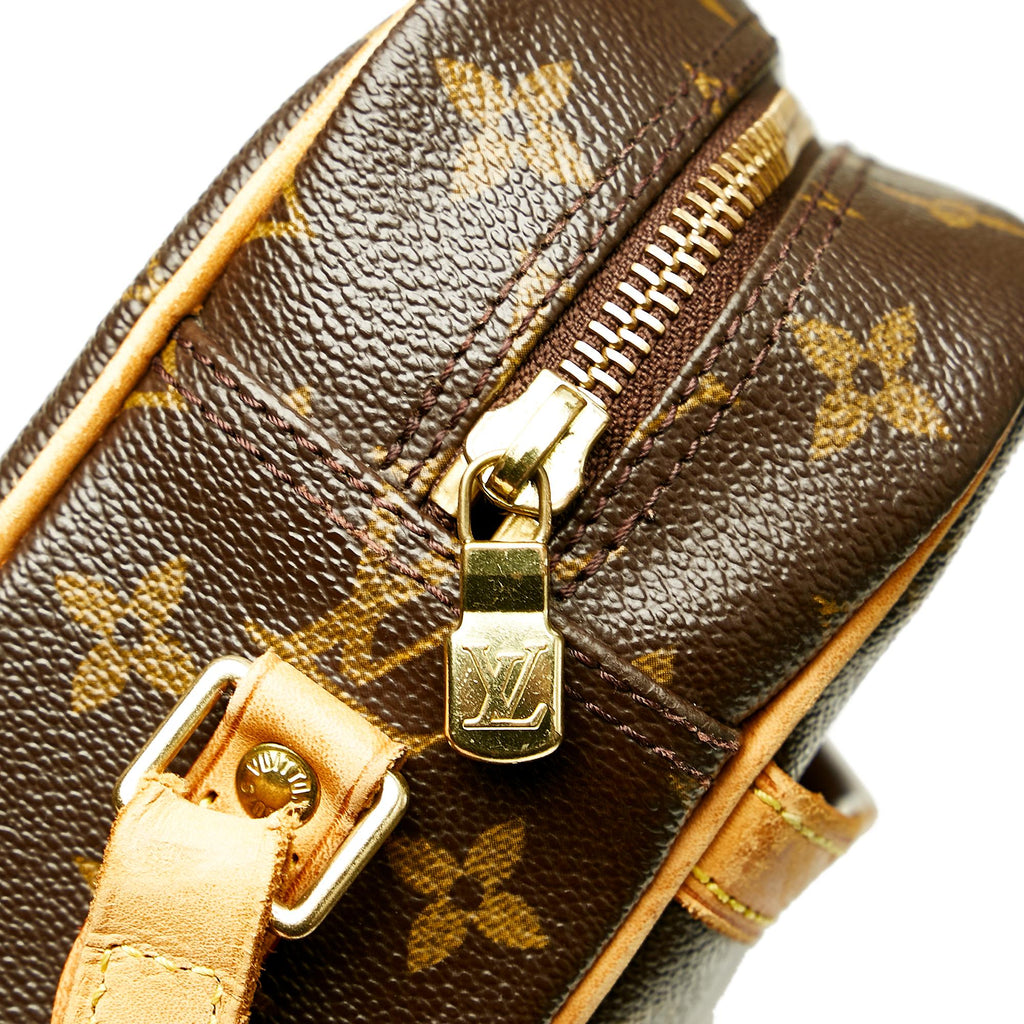Louis Vuitton Monogram Trocadero 27 (SHG-31782)