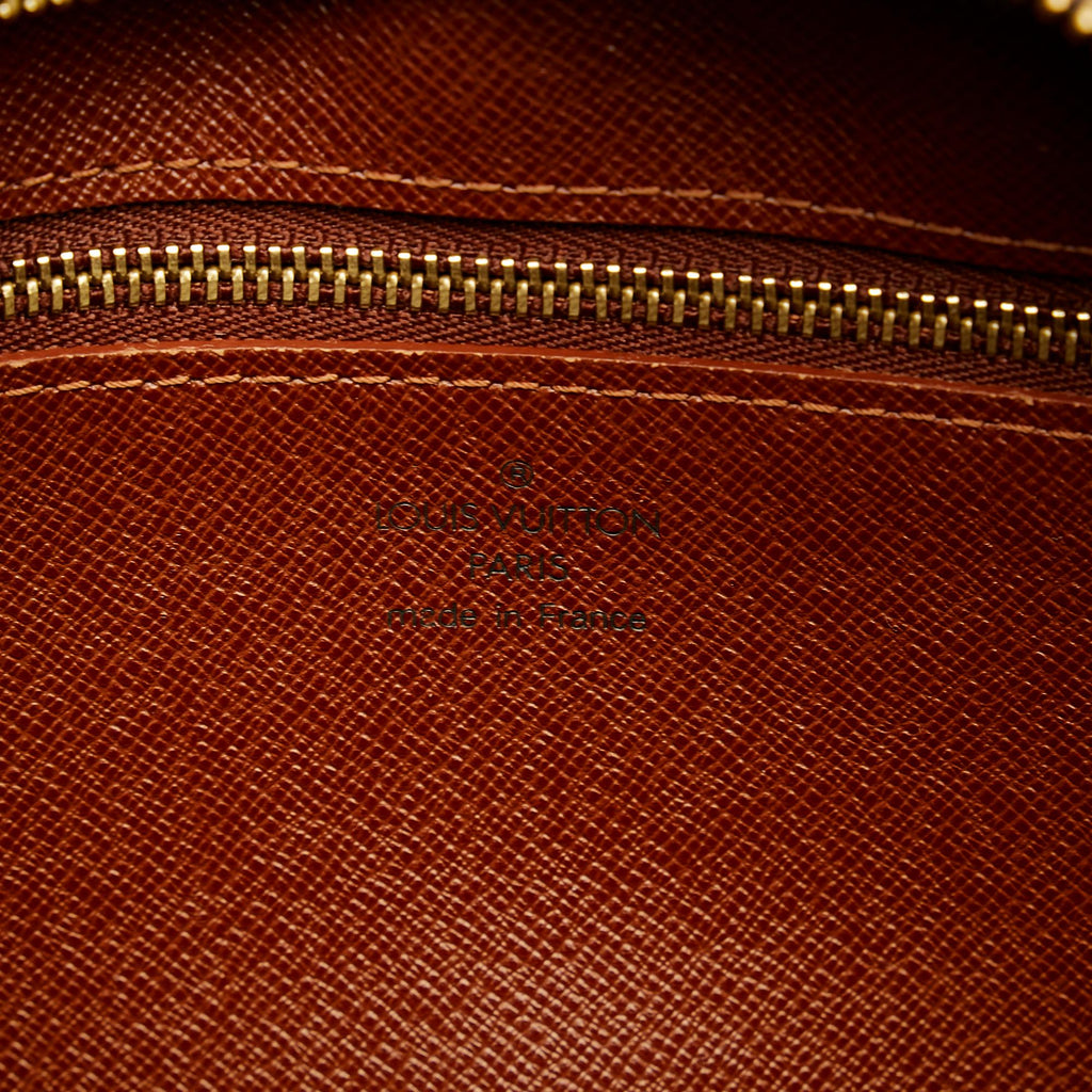 Louis Vuitton Monogram Trocadero 27 (SHG-31782)