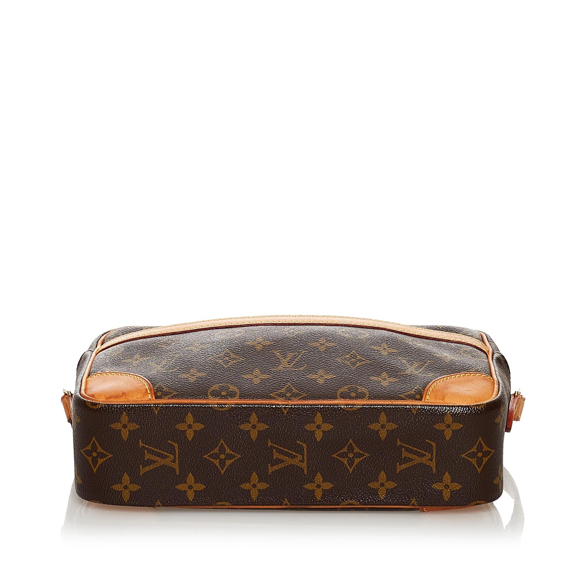 Louis Vuitton Monogram Trocadero 27 (SHG-34125)