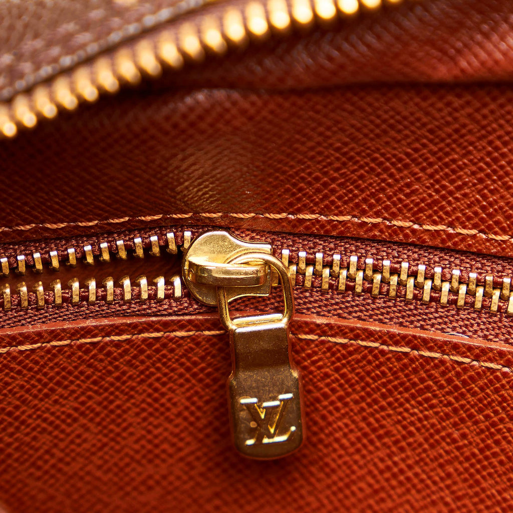 Louis Vuitton Monogram Trocadero 30 (SHG-28783)