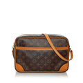 Louis Vuitton Monogram Trocadero 30 (SHG-28783)