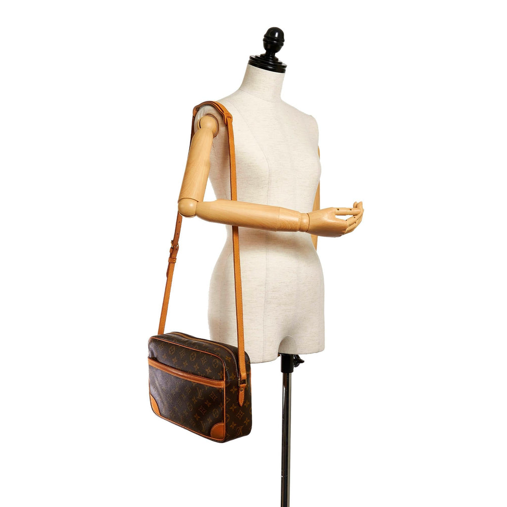 Louis Vuitton Monogram Trocadero 30 (SHG-28783)