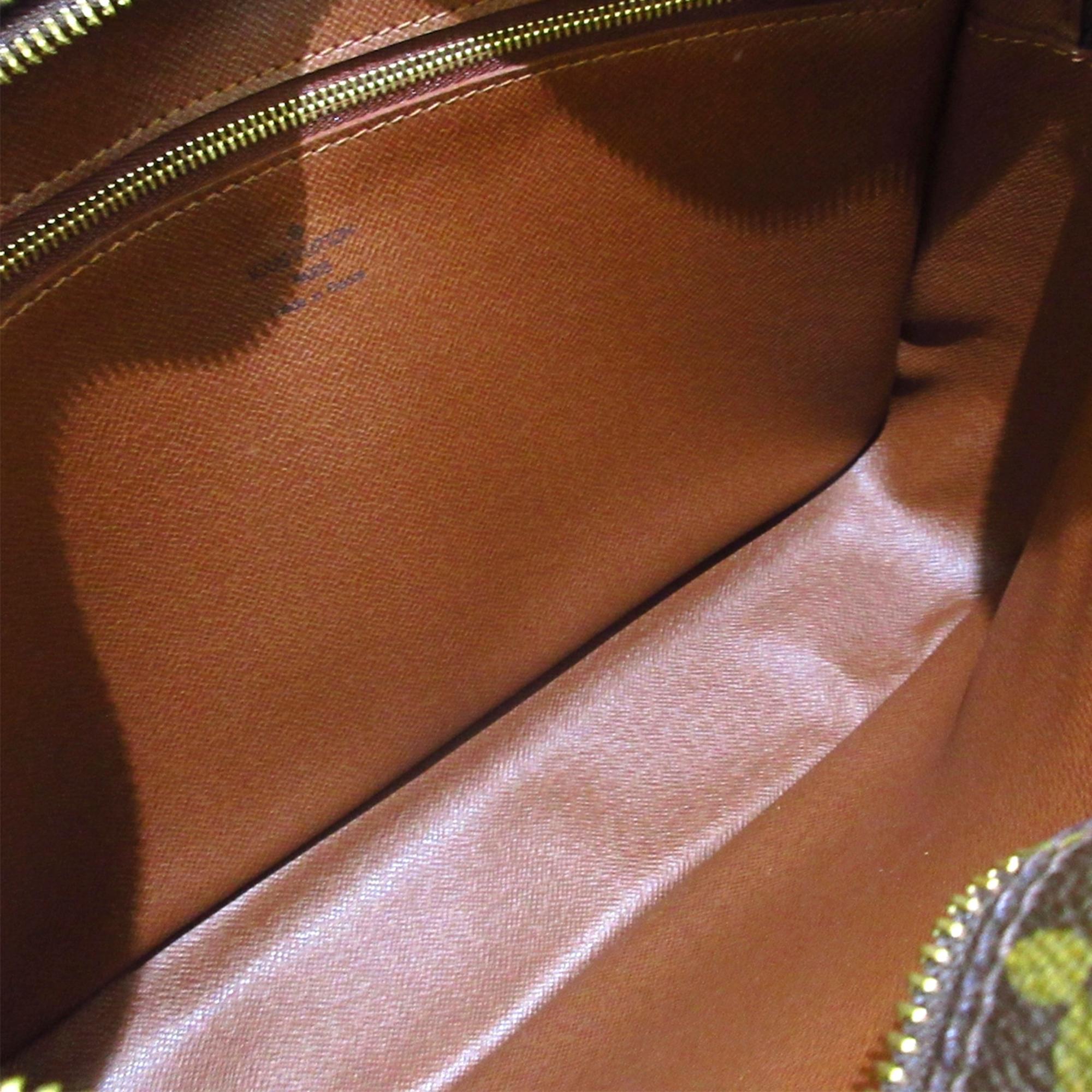 Louis Vuitton Monogram Trocadero 30 (SHG-31794)