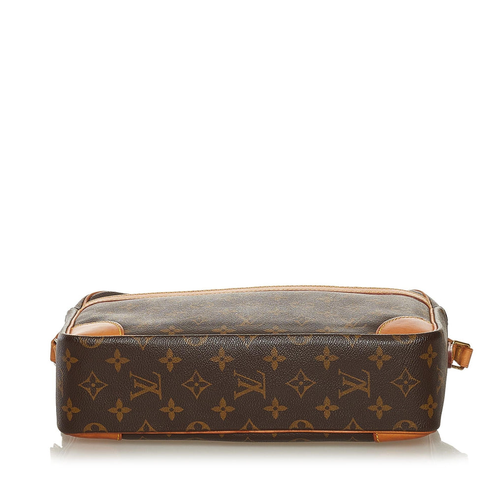 Louis Vuitton Monogram Trocadero 30 (SHG-34416)