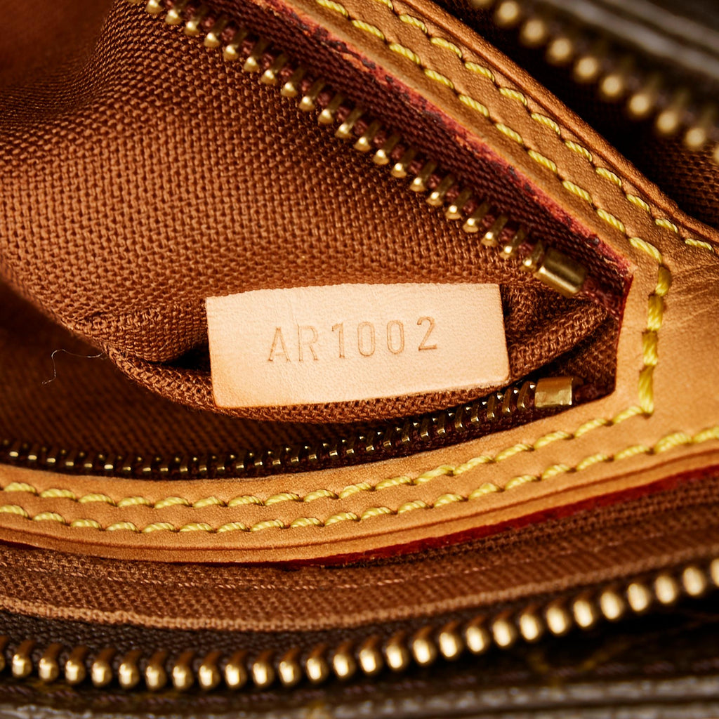 Louis Vuitton Monogram Trotteur (SHG-37847)