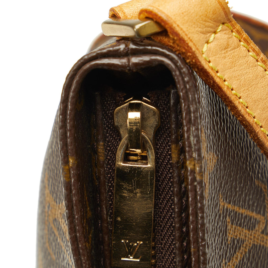 Louis Vuitton Monogram Trotteur (SHG-fngn6l)