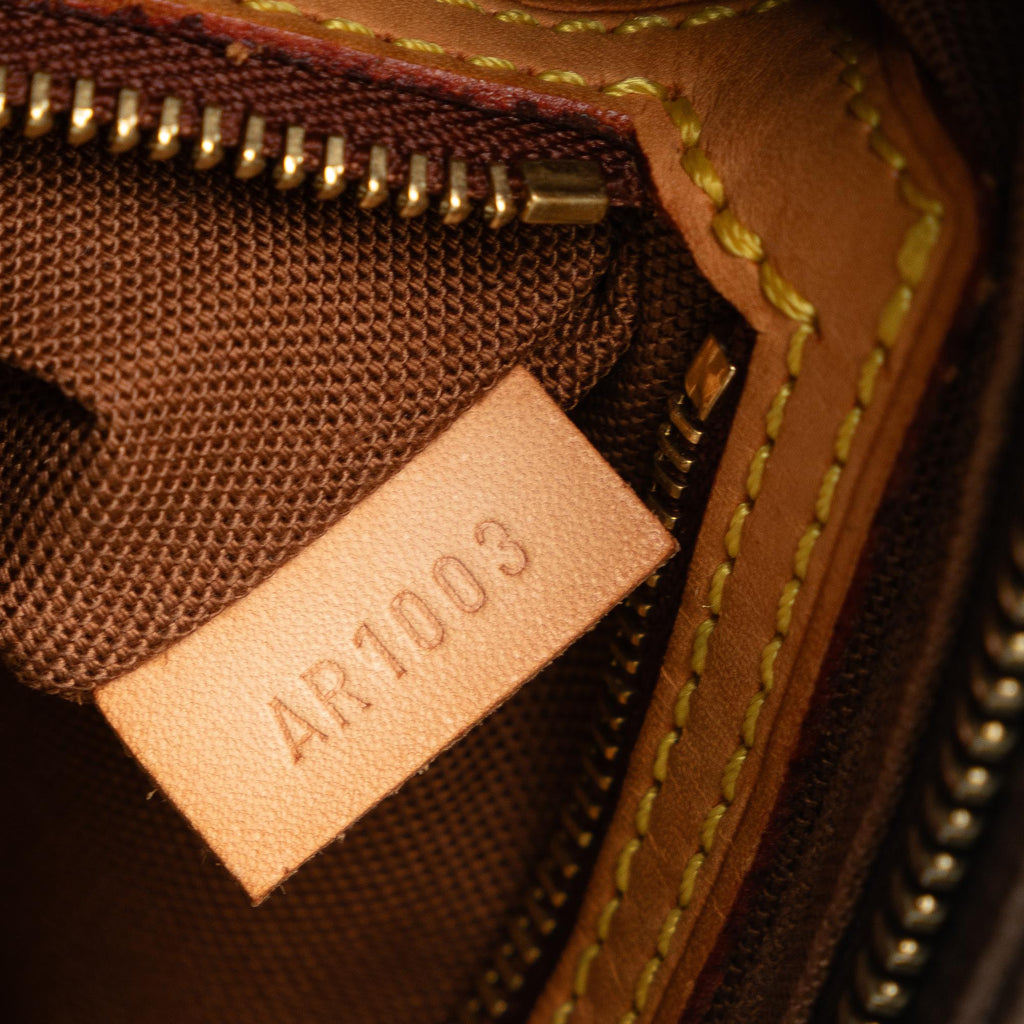 Louis Vuitton Monogram Trotteur (SHG-O7QAi6)