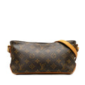 Louis Vuitton Monogram Trotteur (SHG-O7QAi6)