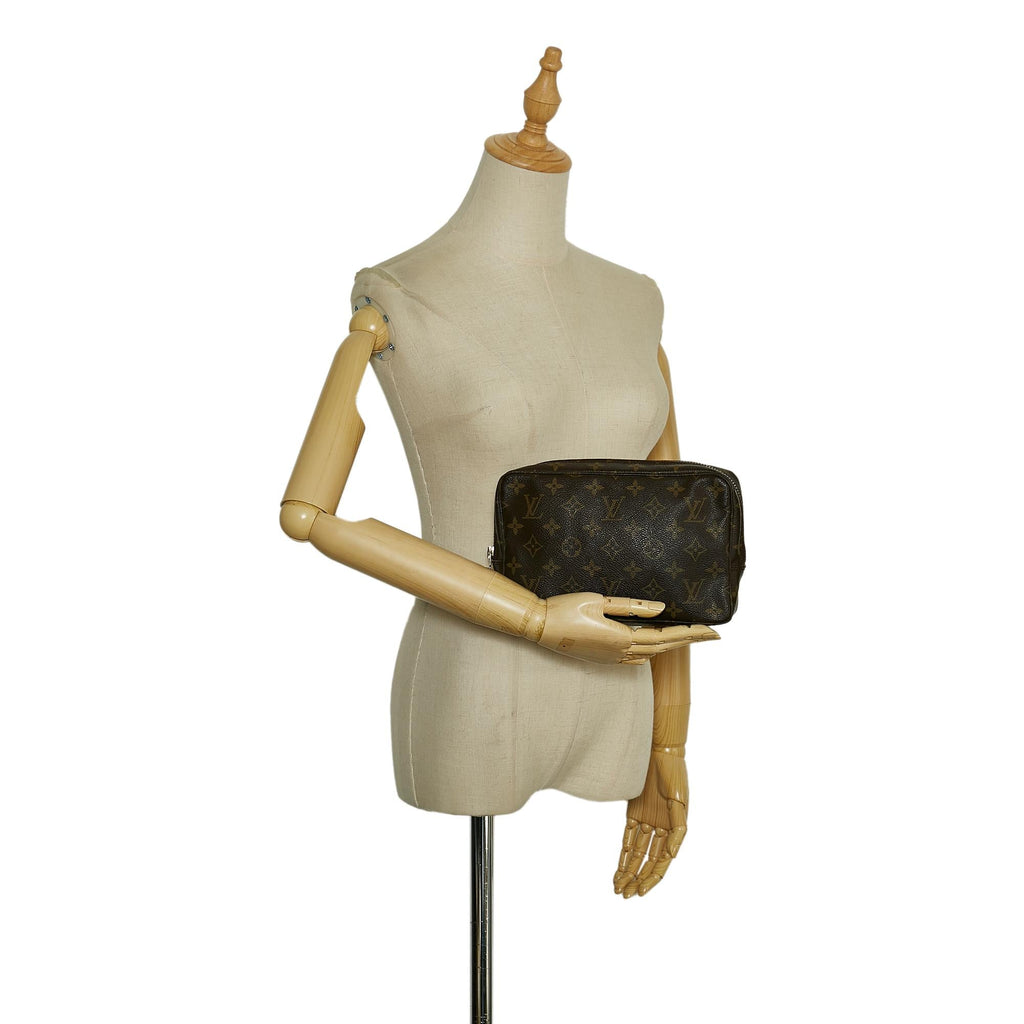 Louis Vuitton Monogram Trousse Toilette 23 (SHG-35295)