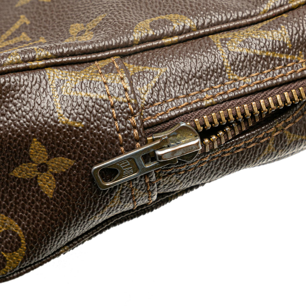 Louis Vuitton Monogram Trousse Toilette 23 (SHG-5X064O)