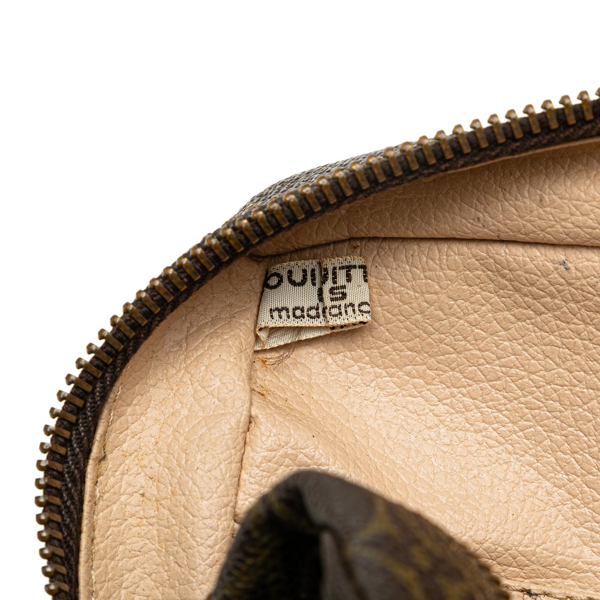 Louis Vuitton Monogram Trousse Toilette 23 (SHG-5X064O)