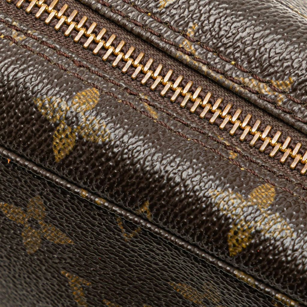 Louis Vuitton Monogram Trousse Toilette 23