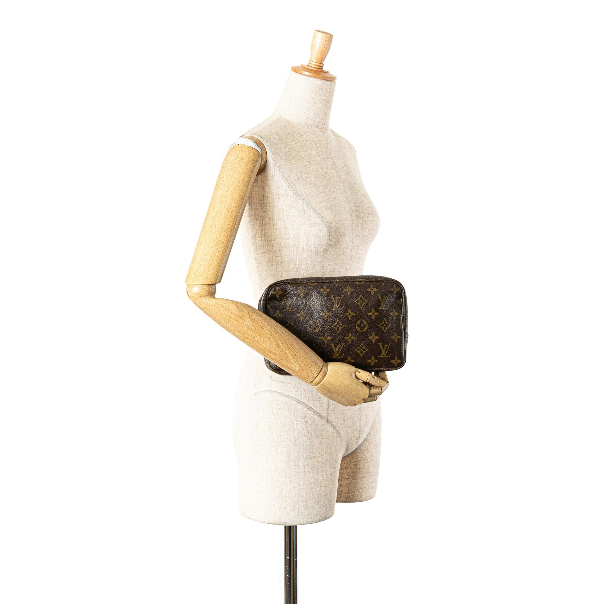Louis Vuitton Monogram Trousse Toilette 23