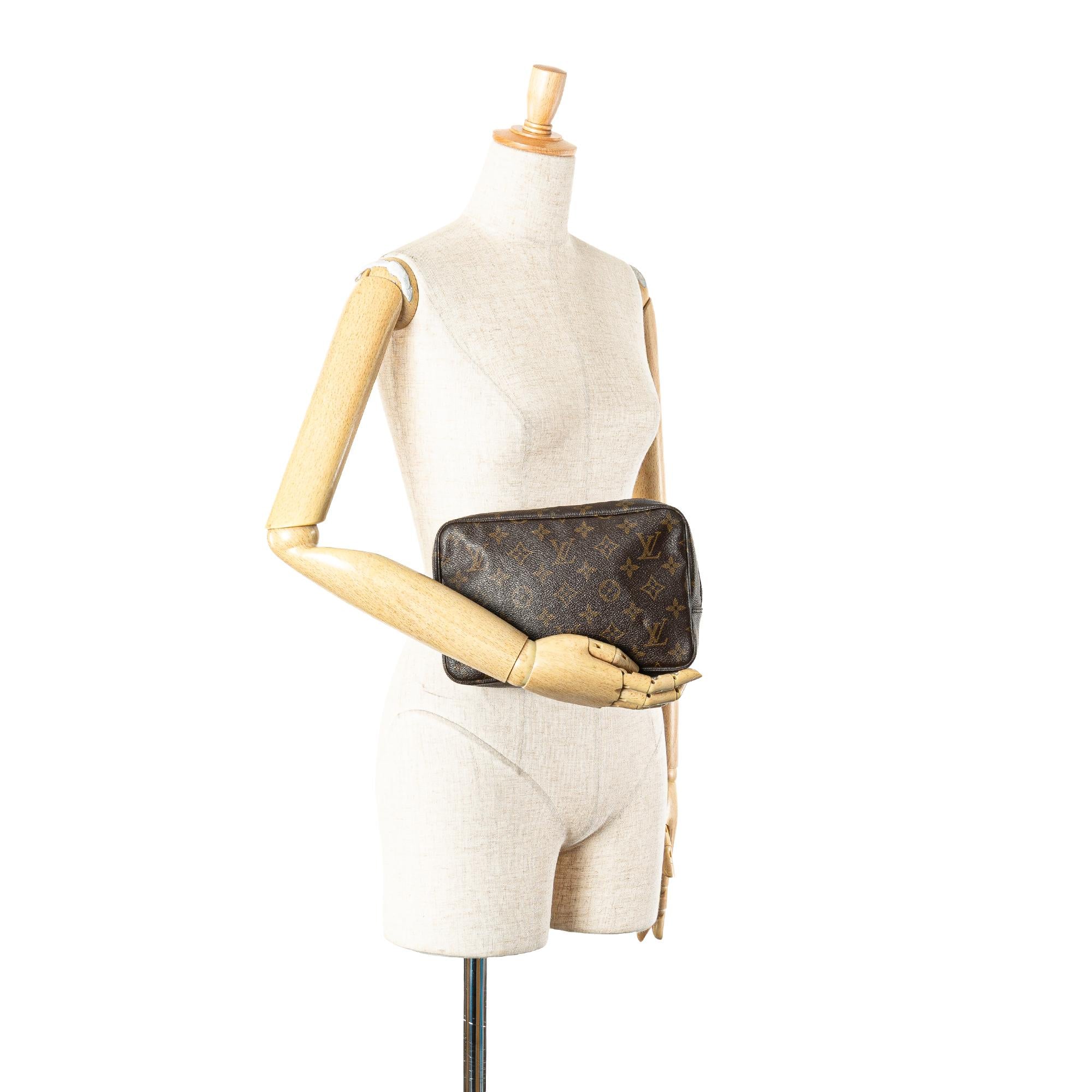 Louis Vuitton Monogram Trousse Toilette 23