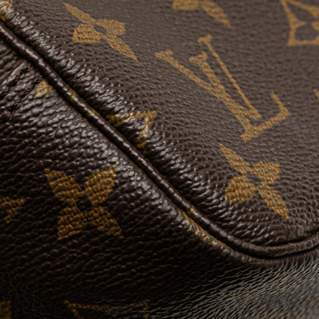 Louis Vuitton Monogram Trousse Toilette 23