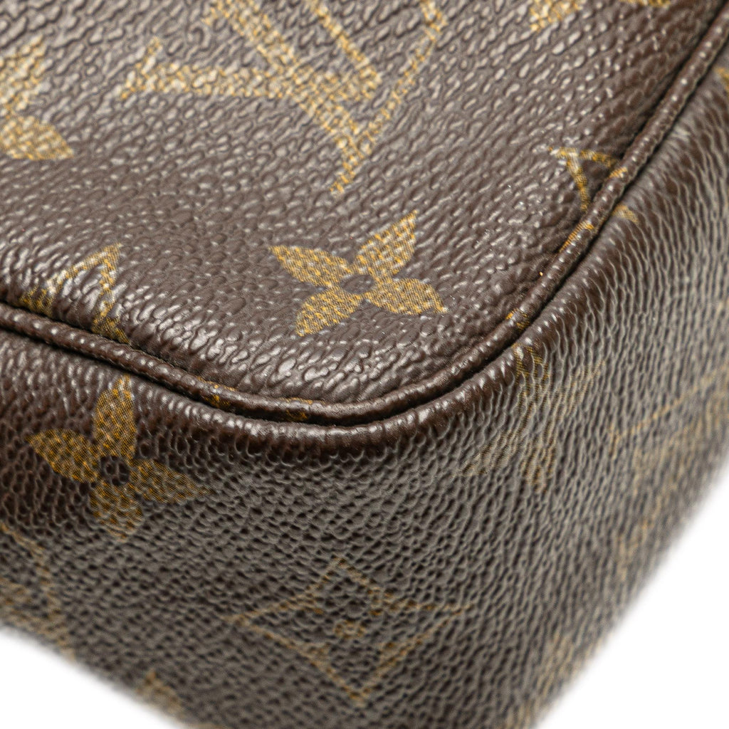 Louis Vuitton Monogram Trousse Toilette 23