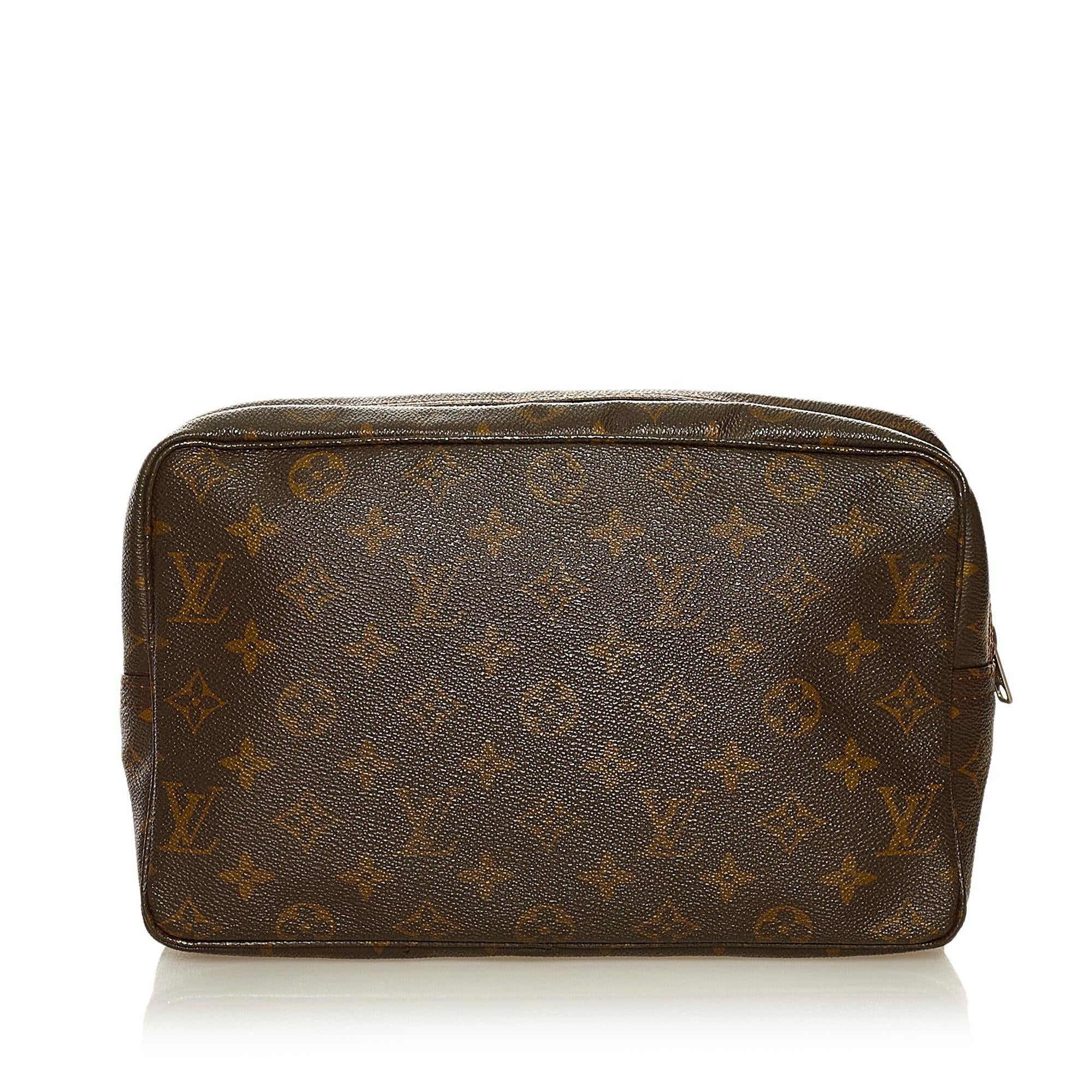 Louis Vuitton Monogram Trousse Toilette 28 (SHG-34886)