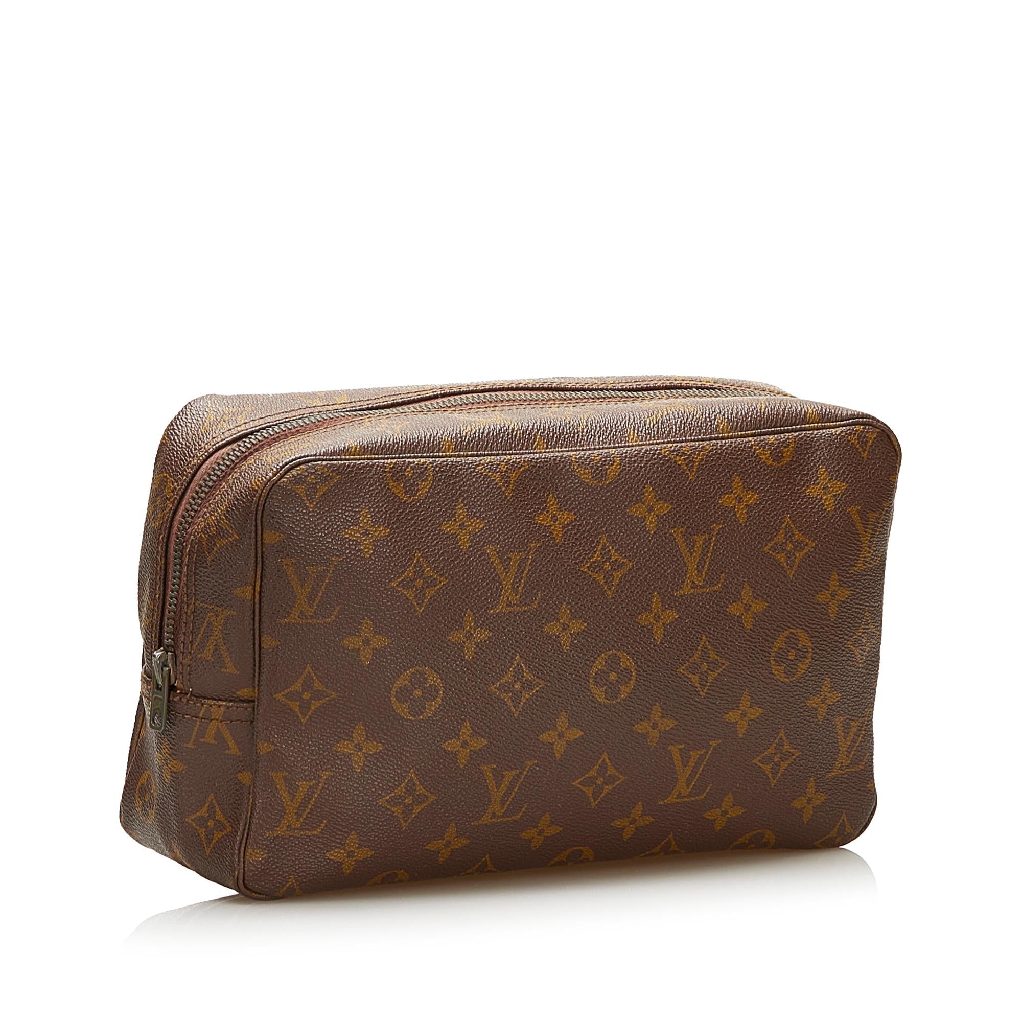 Louis Vuitton Monogram Trousse Toilette 28 (SHG-35286)