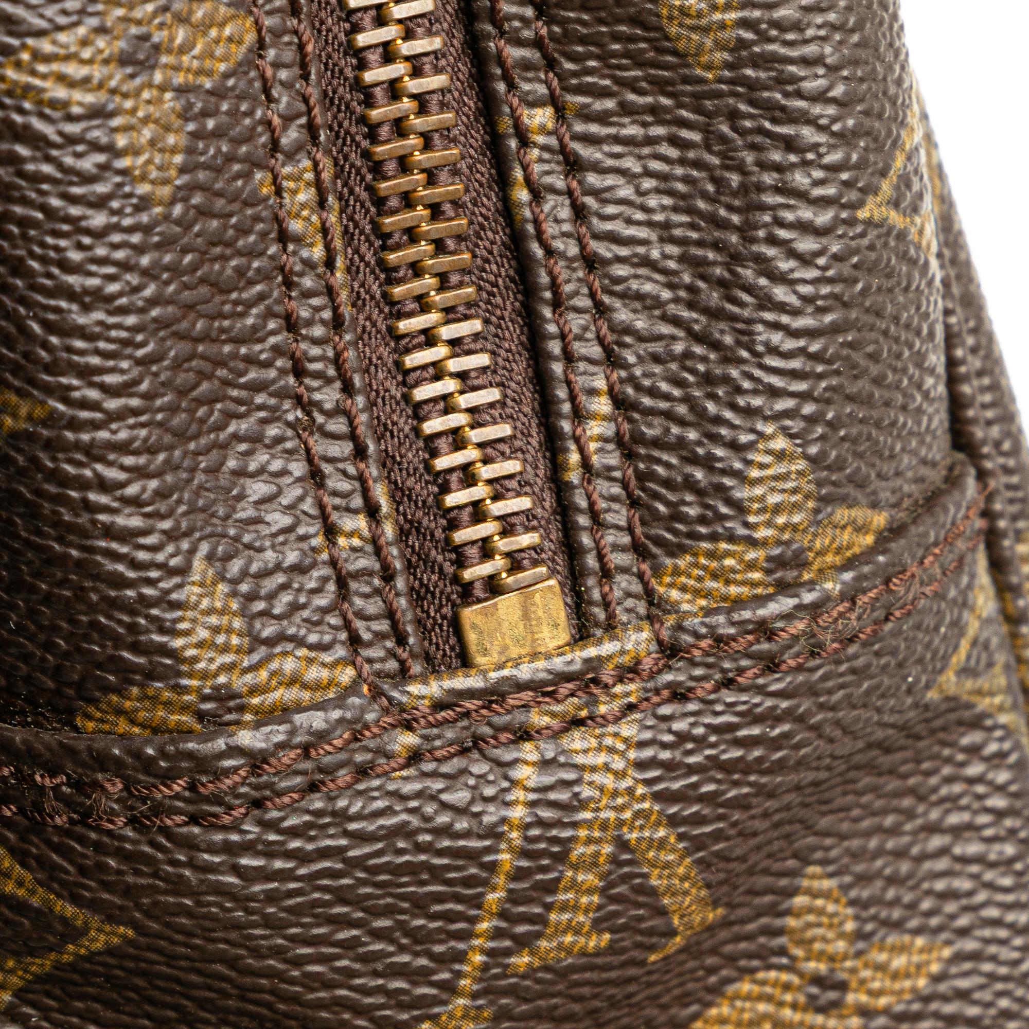 Louis Vuitton Monogram Trousse Toilette 28
