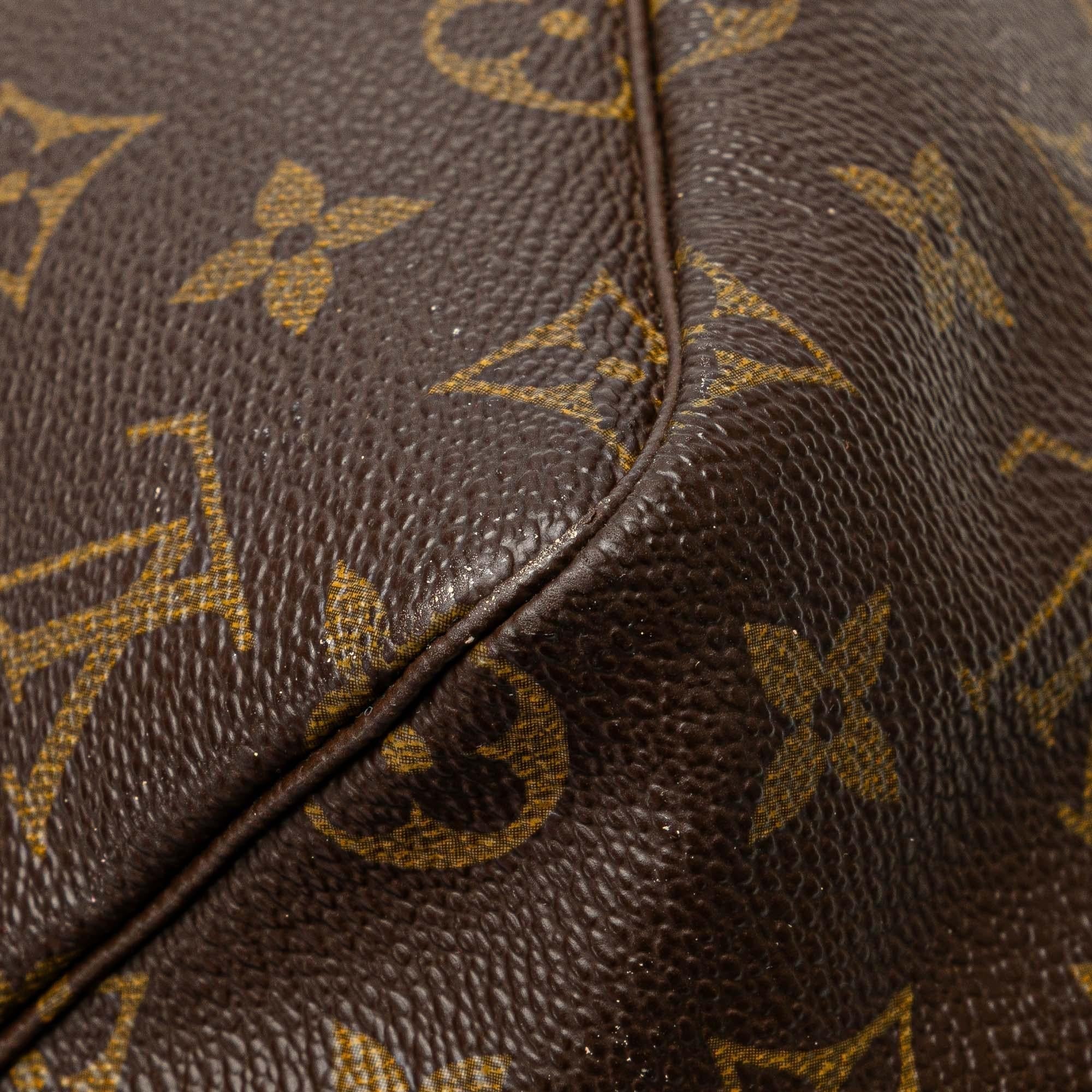 Louis Vuitton Monogram Trousse Toilette 28