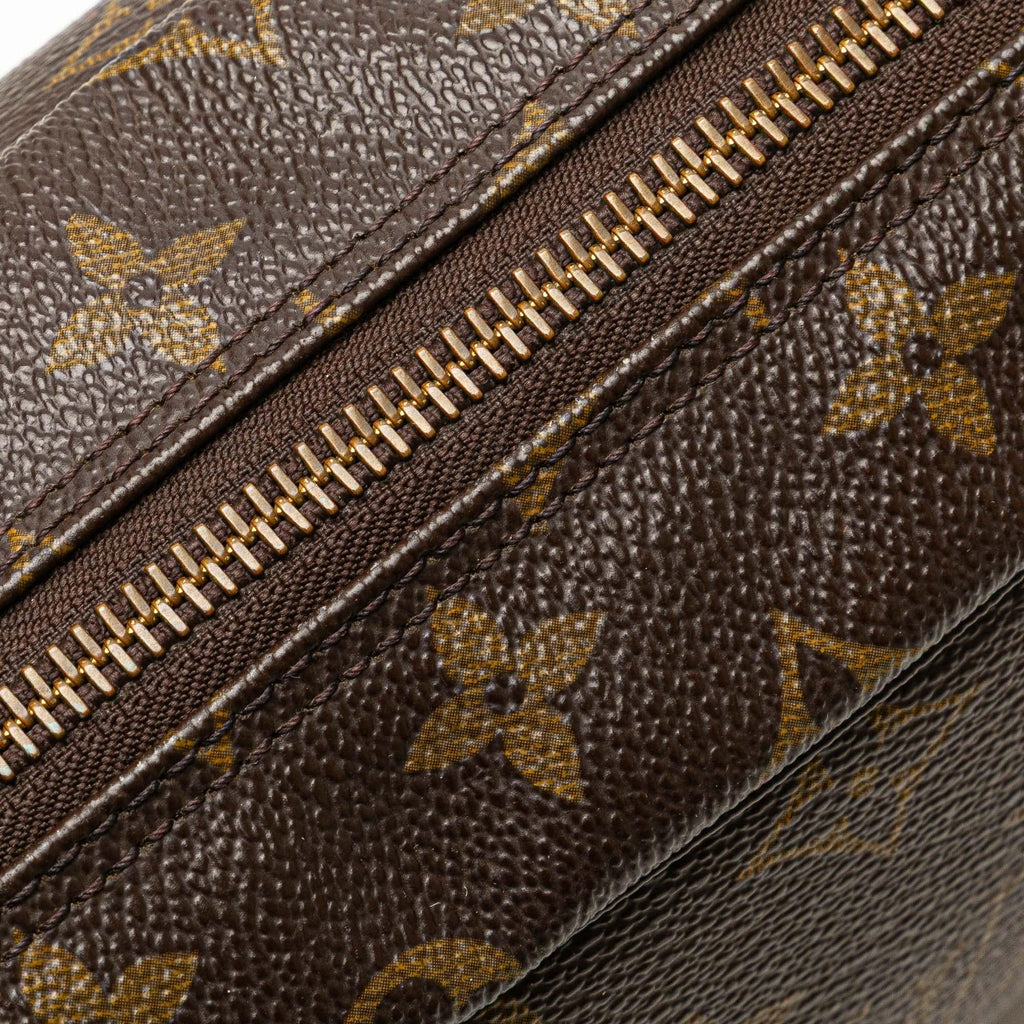 Louis Vuitton Monogram Trousse Toilette 28