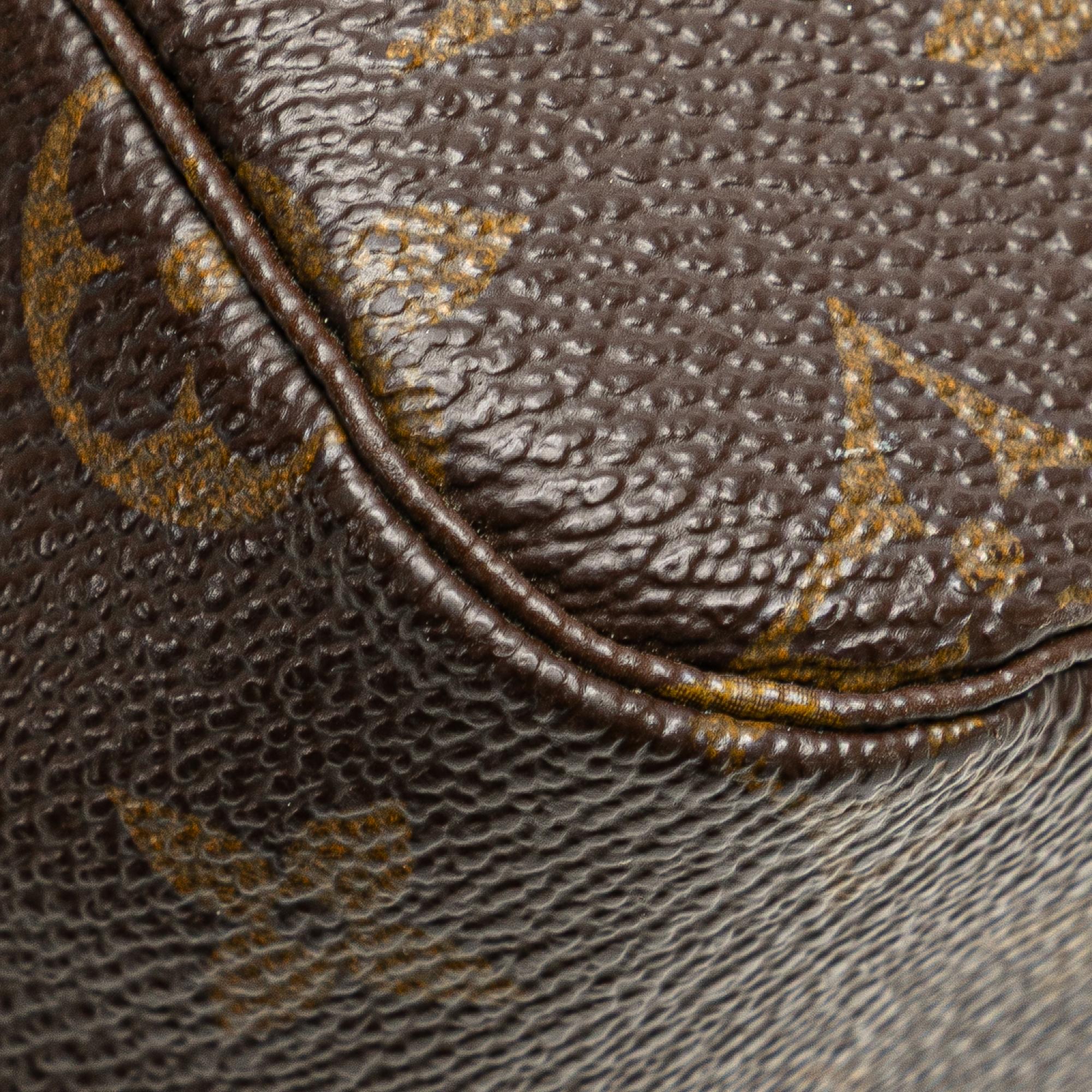 Louis Vuitton Monogram Trousse Toilette 28