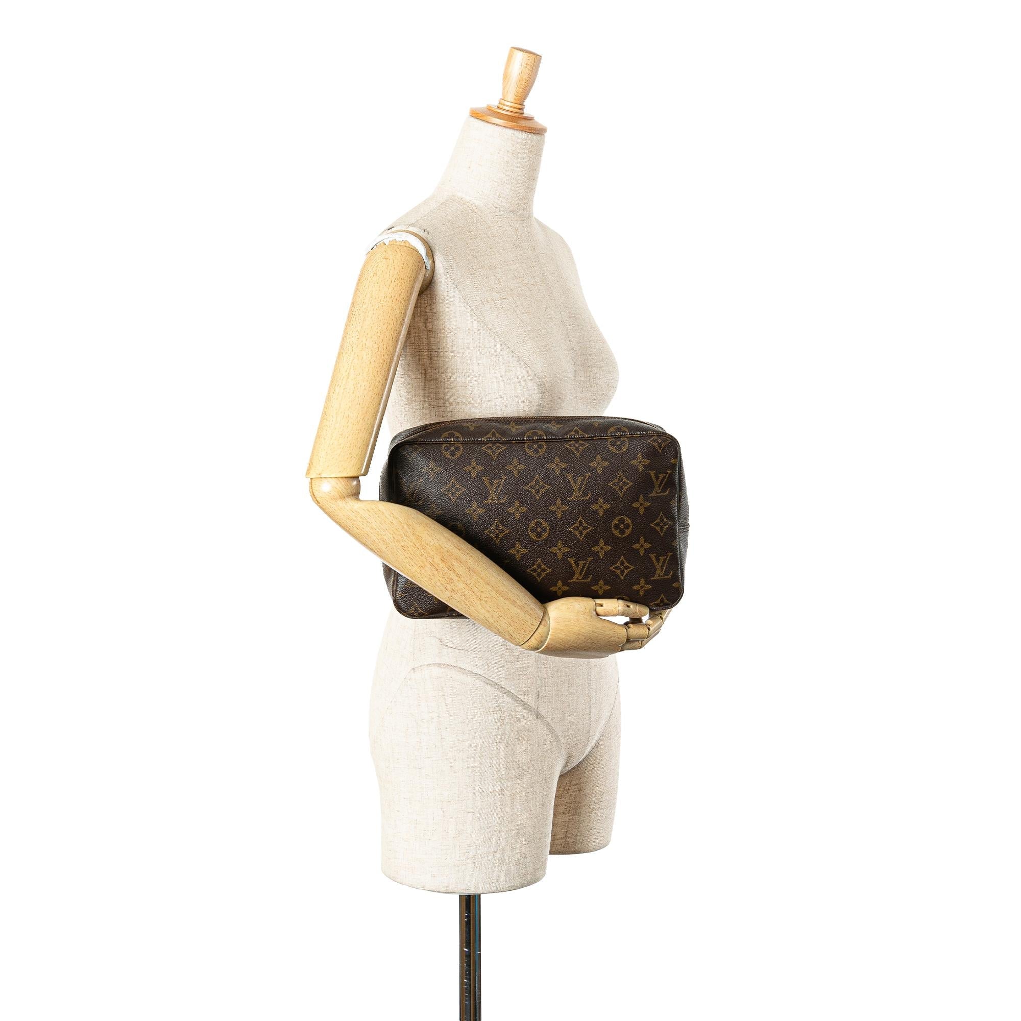 Louis Vuitton Monogram Trousse Toilette 28