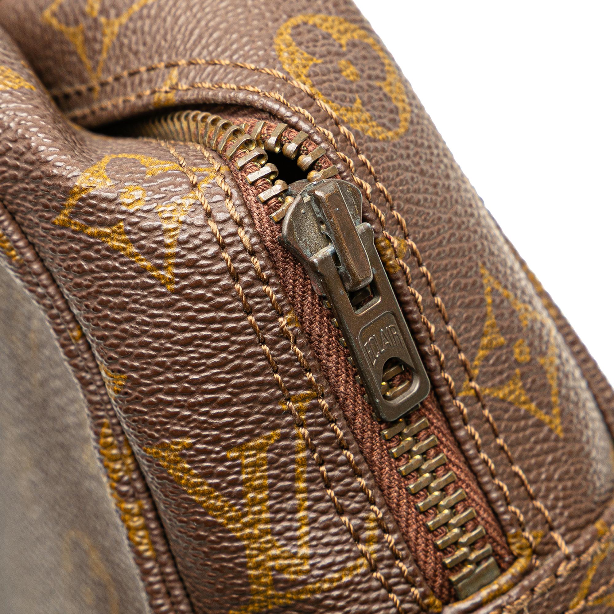 Louis Vuitton Monogram Trousse Toilette 28